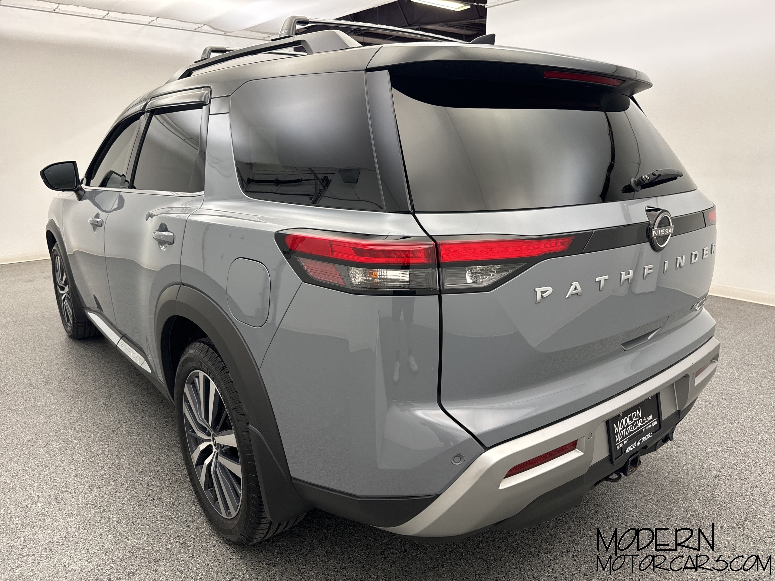 2022 Nissan Pathfinder Platinum 3