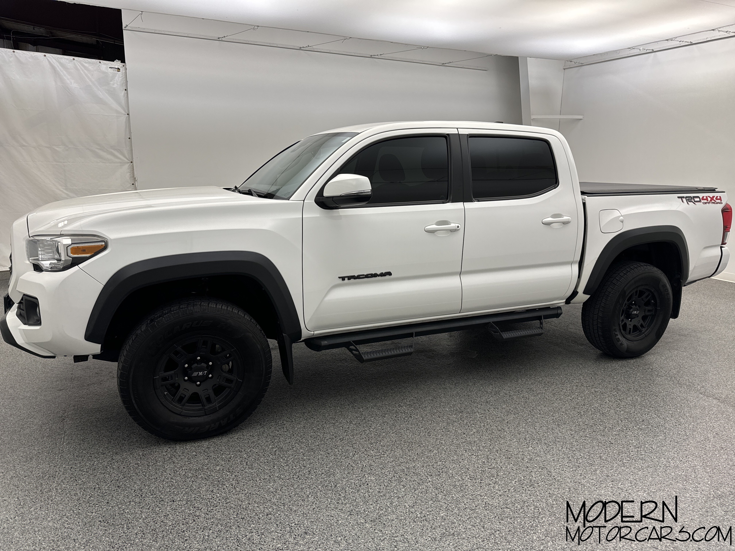 2019 Toyota Tacoma TRD Sport 2