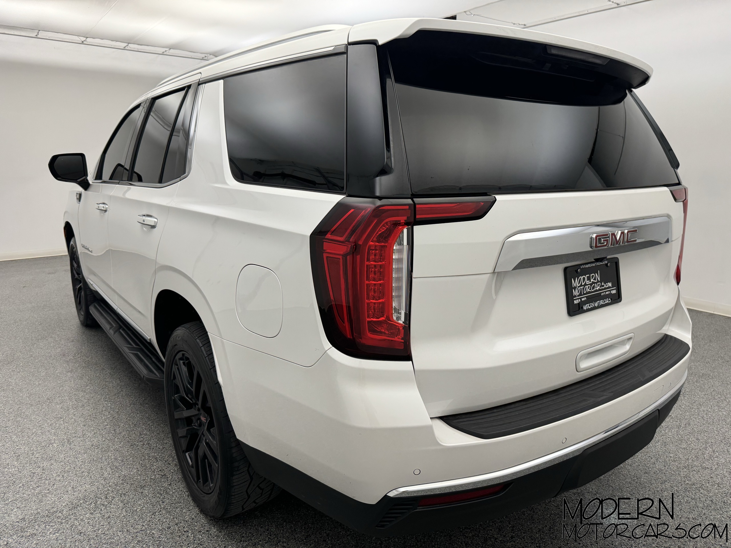 2023 GMC Yukon SLT 3