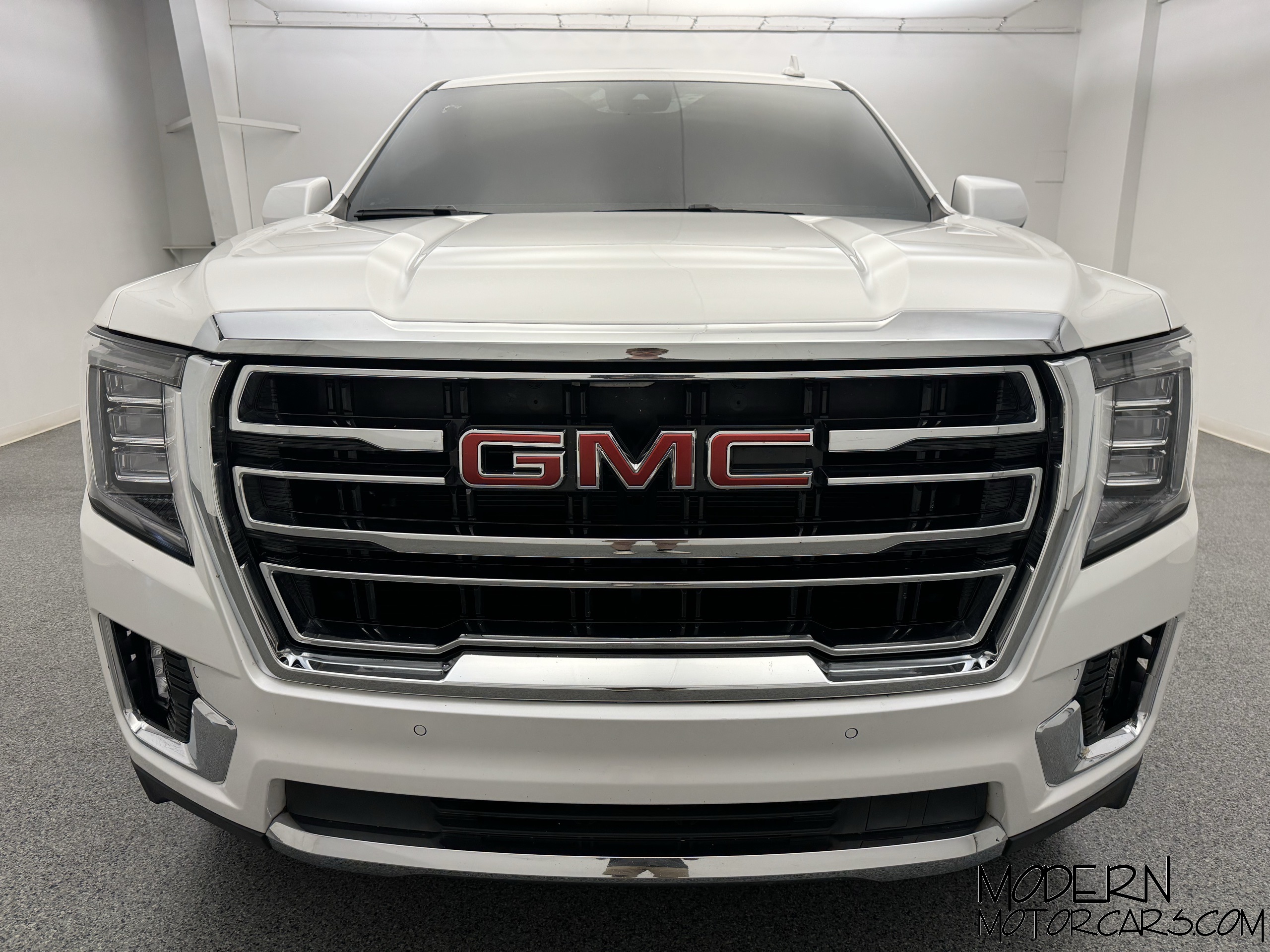 2023 GMC Yukon SLT 8