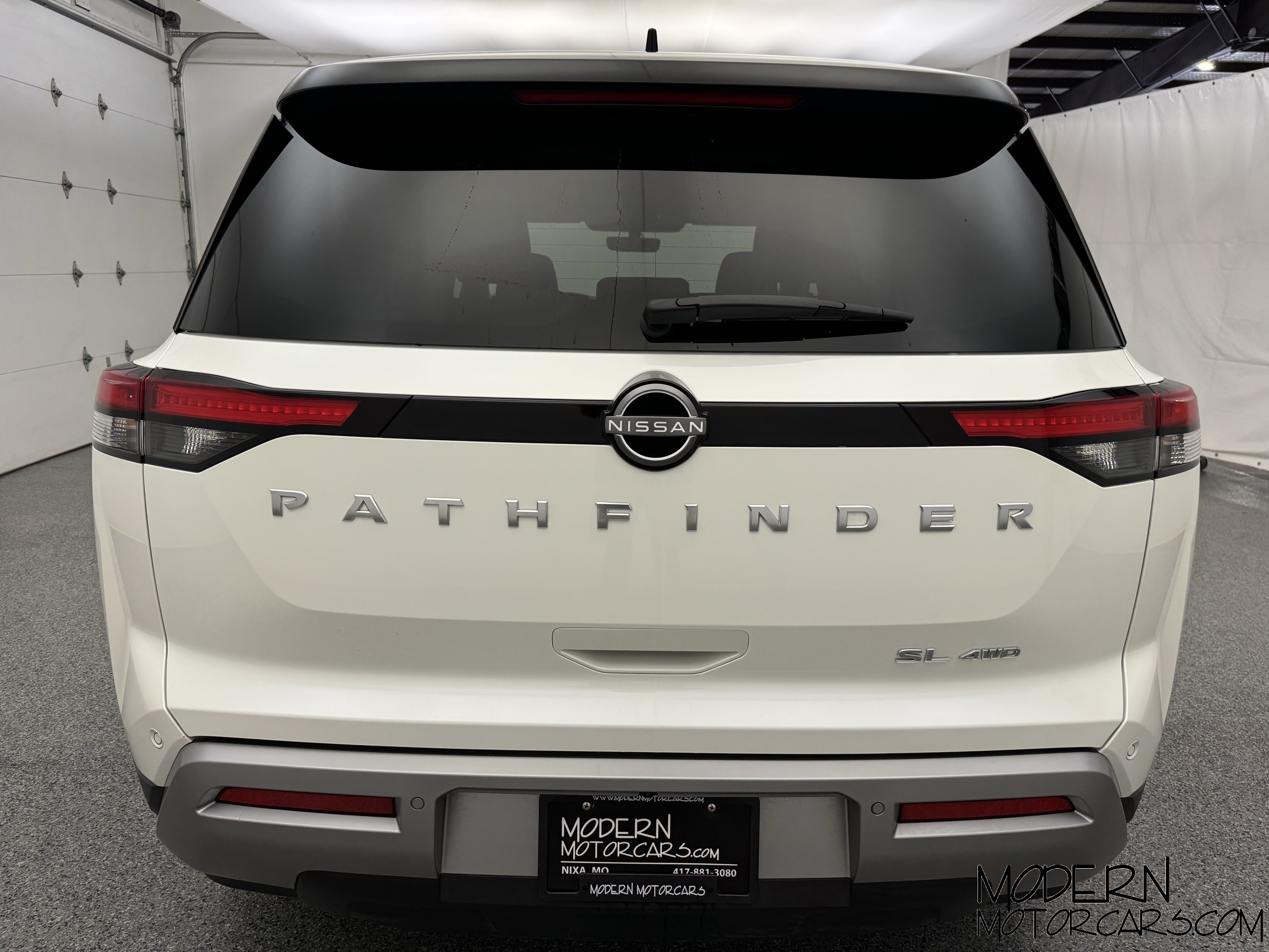 2024 Nissan Pathfinder SL 4