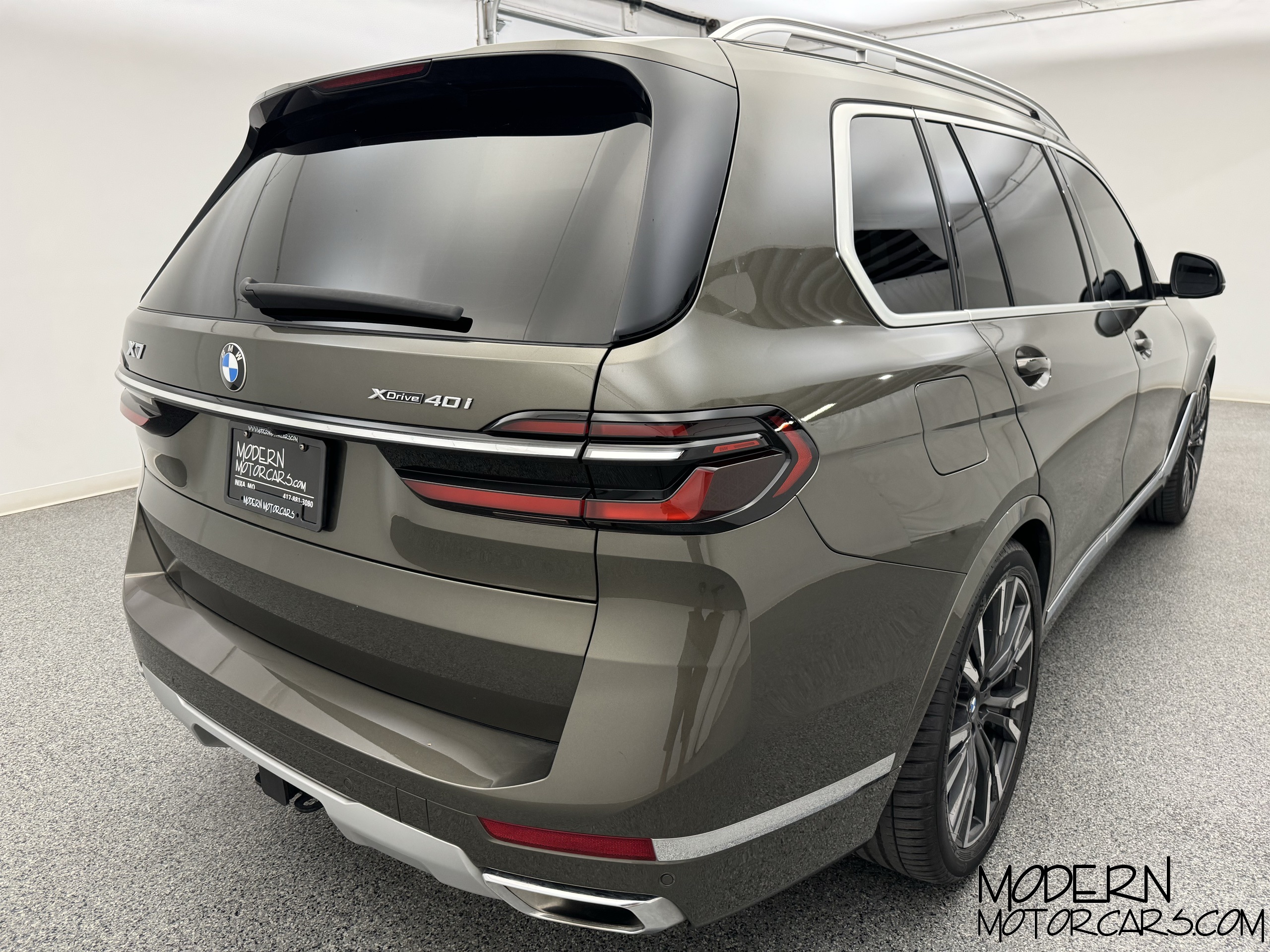 2023 BMW X7 xDrive40i 5