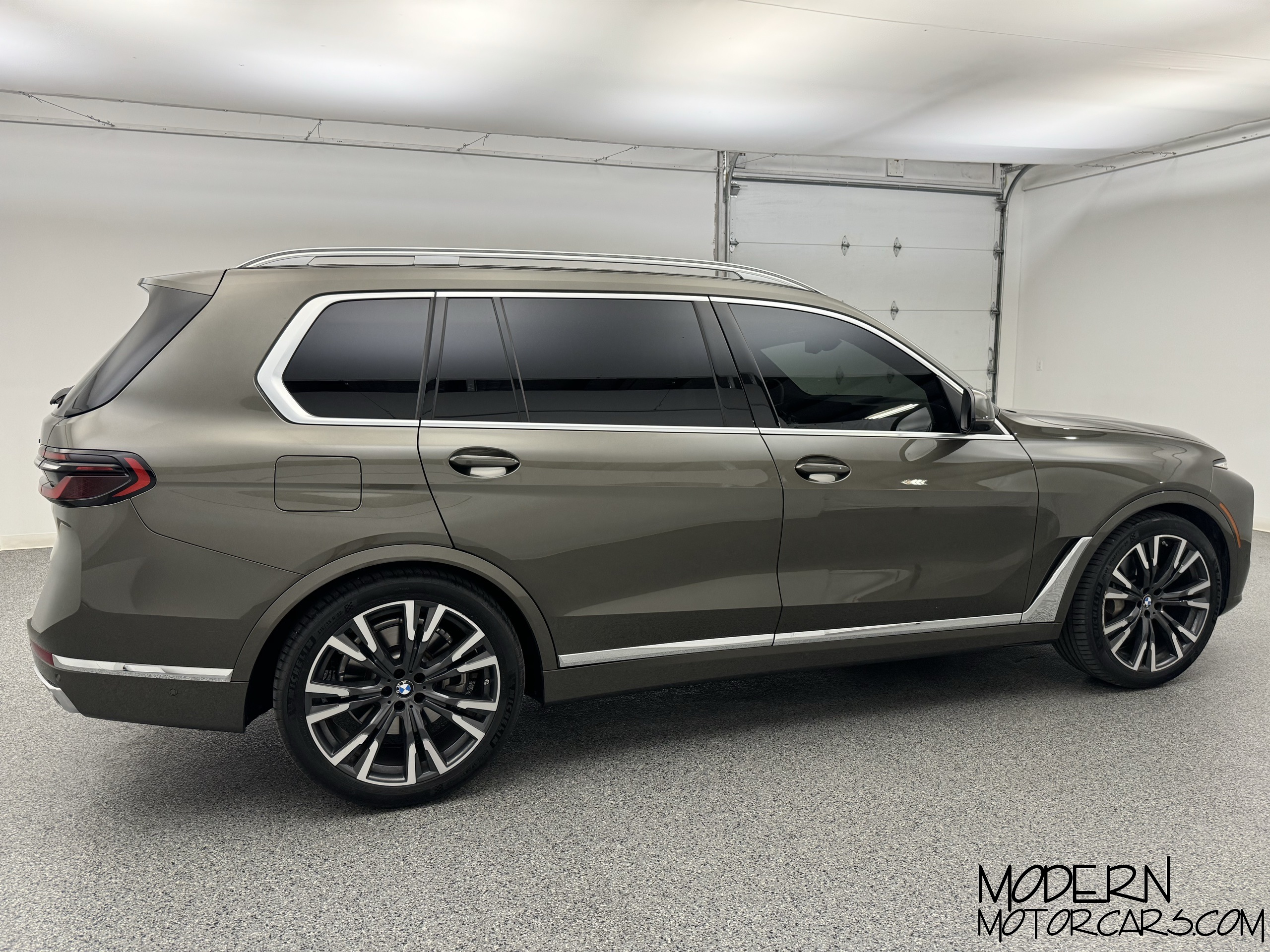 2023 BMW X7 xDrive40i 6