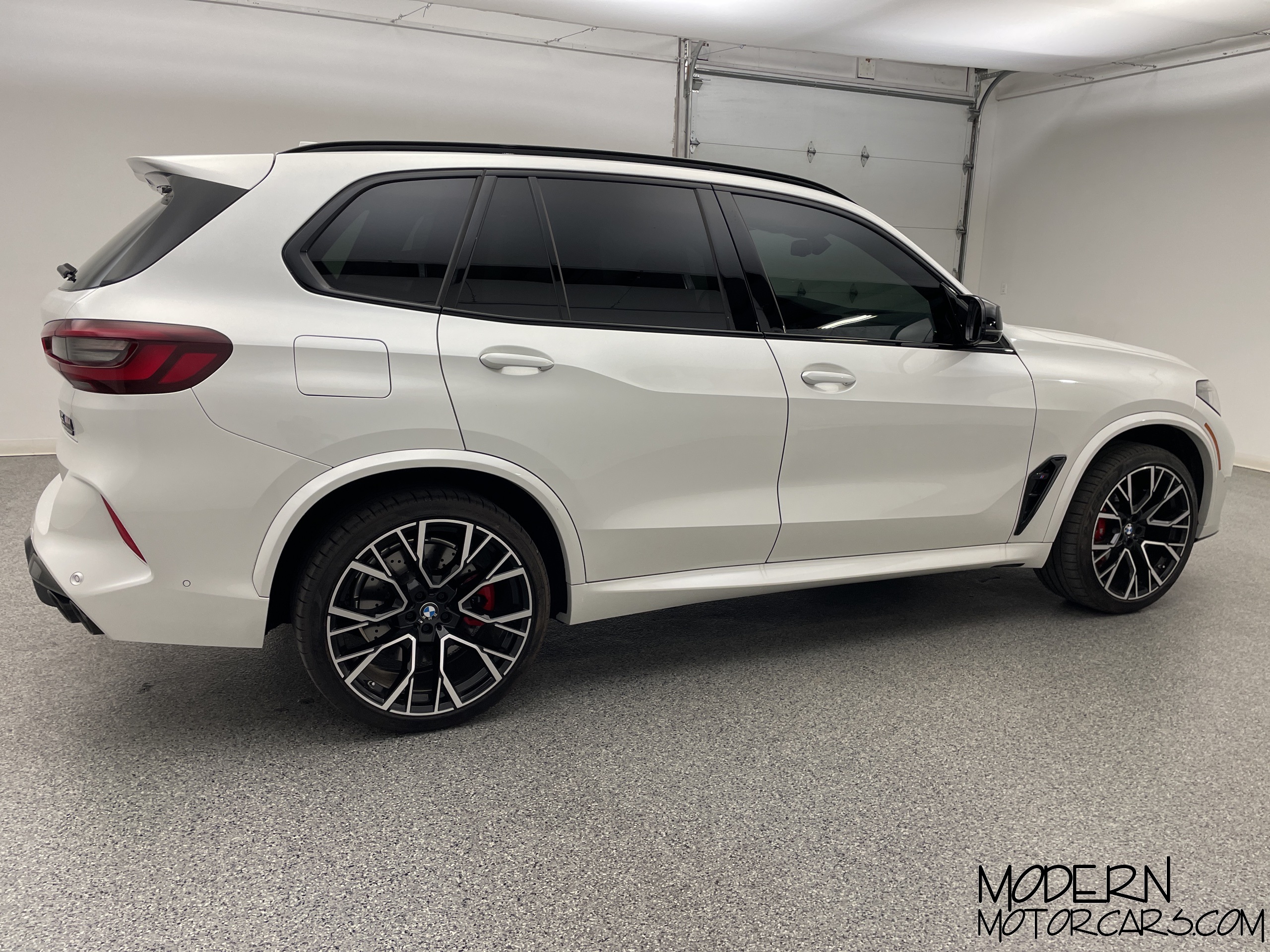 2023 BMW X5 M Competition 6