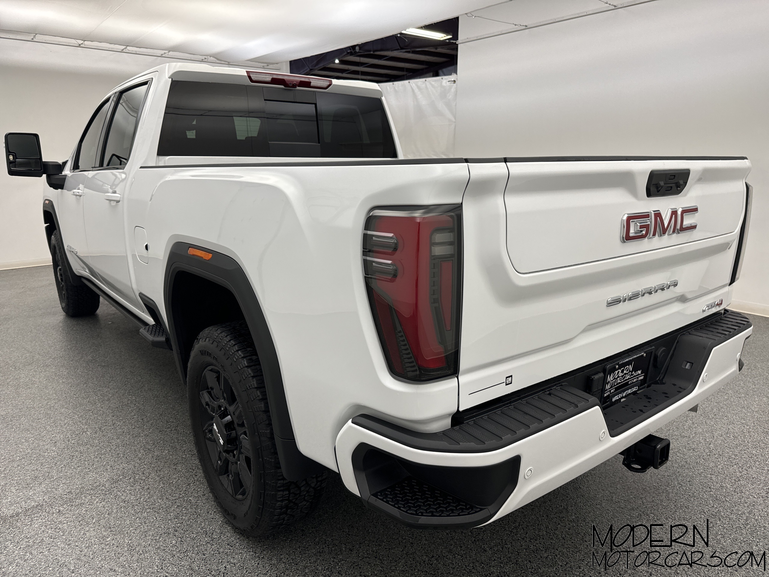 2024 GMC Sierra 2500HD AT4 3