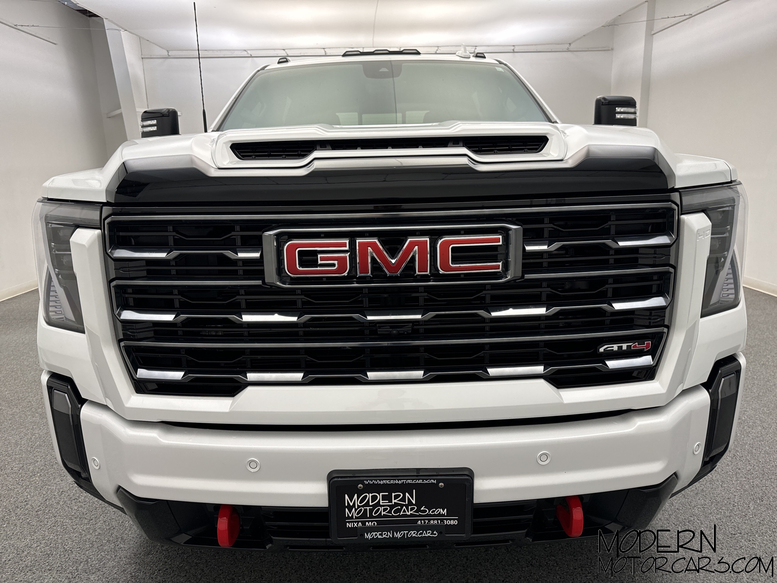 2024 GMC Sierra 2500HD AT4 8