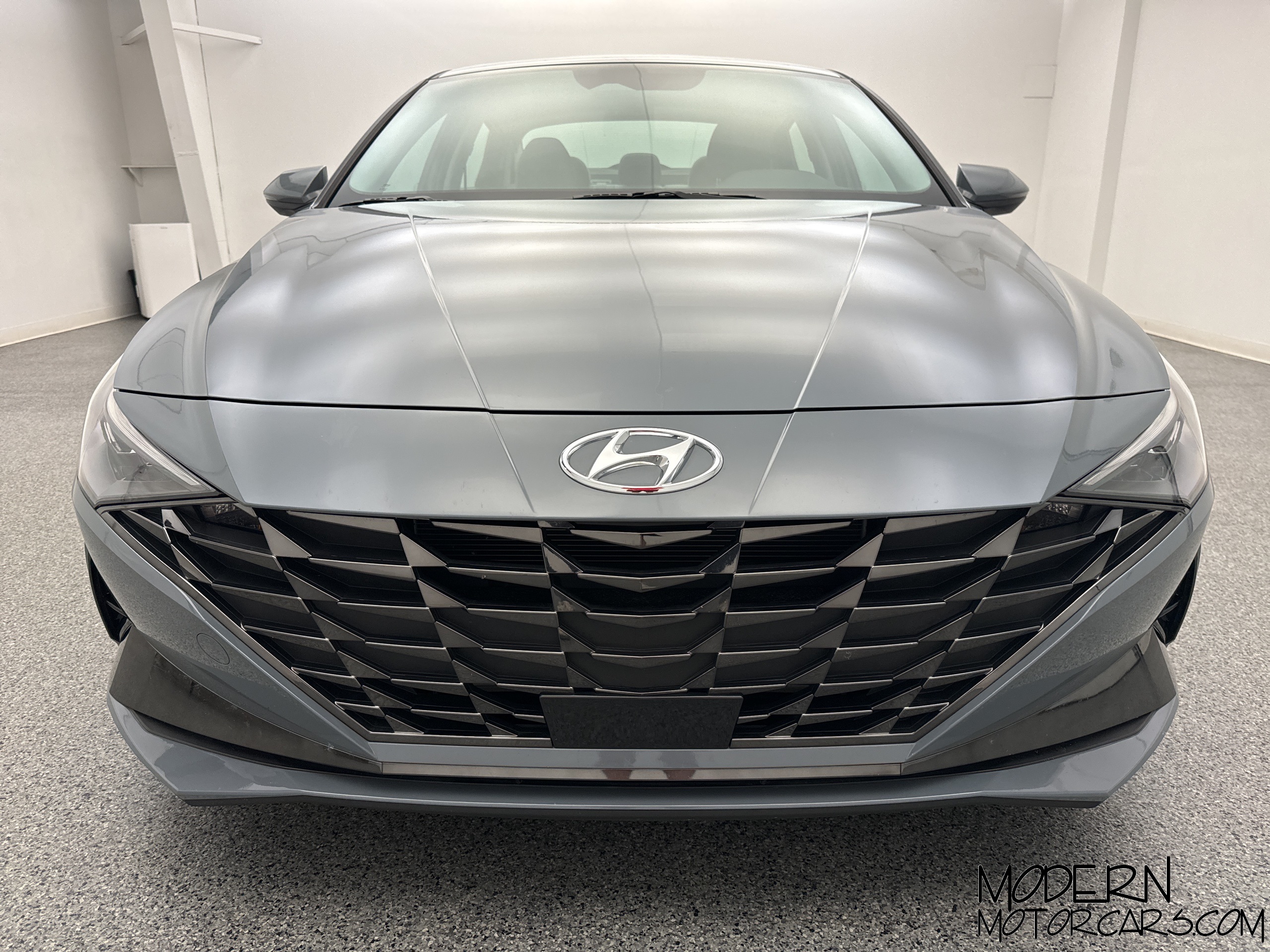 2023 Hyundai Elantra Limited 8