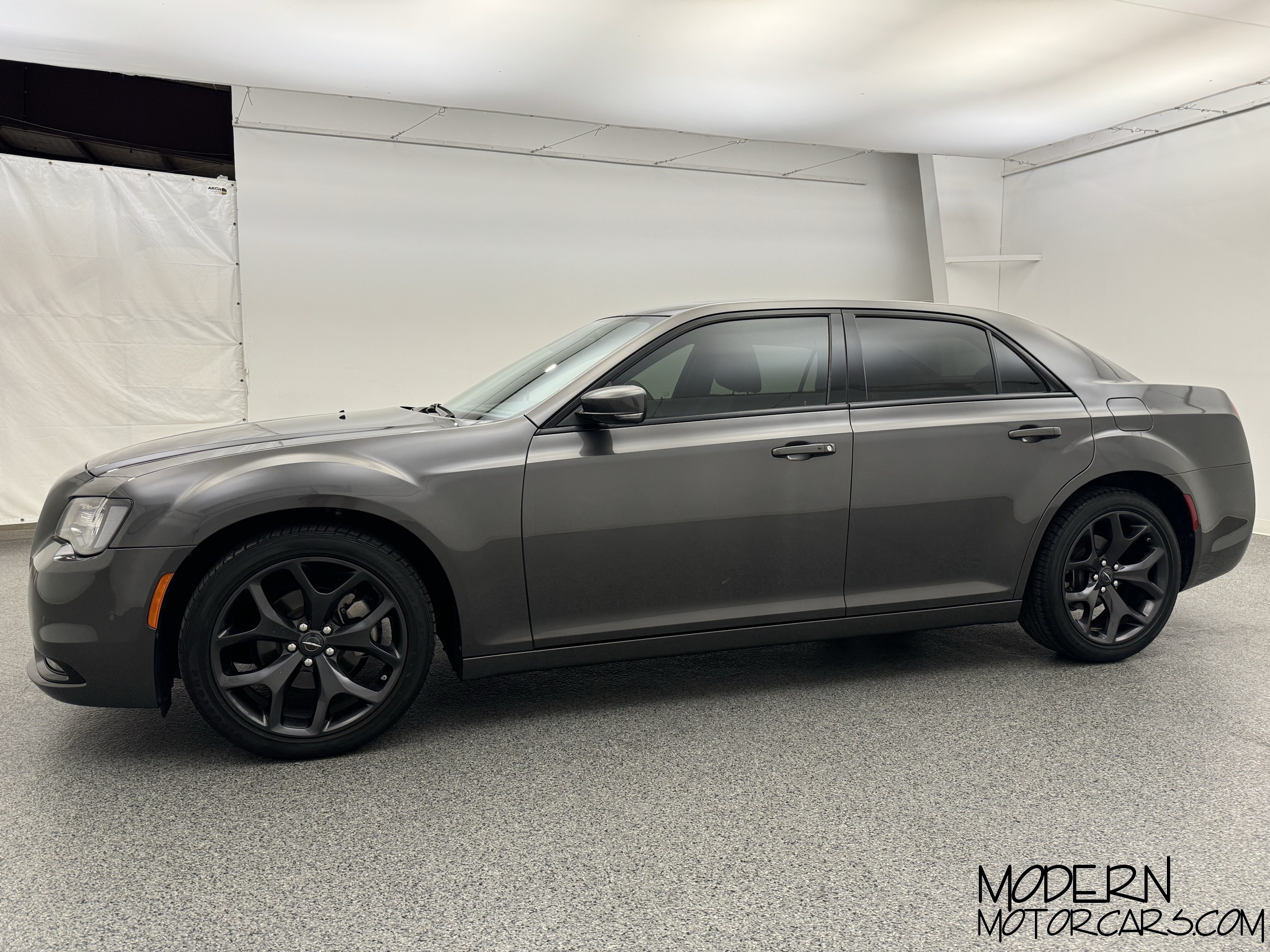 2023 Chrysler 300 S 2