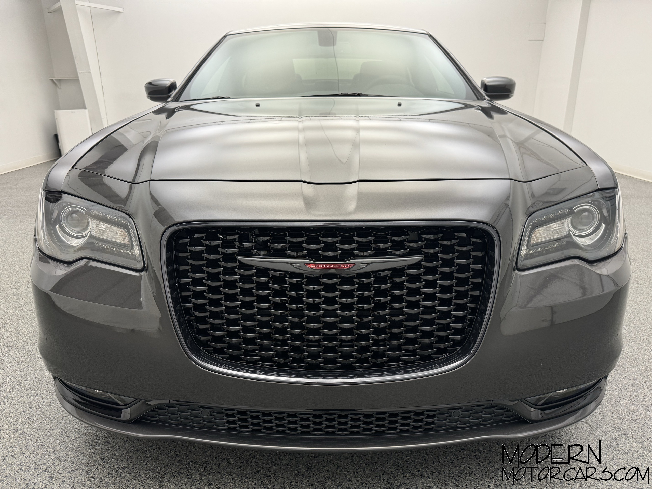 2023 Chrysler 300 S 8