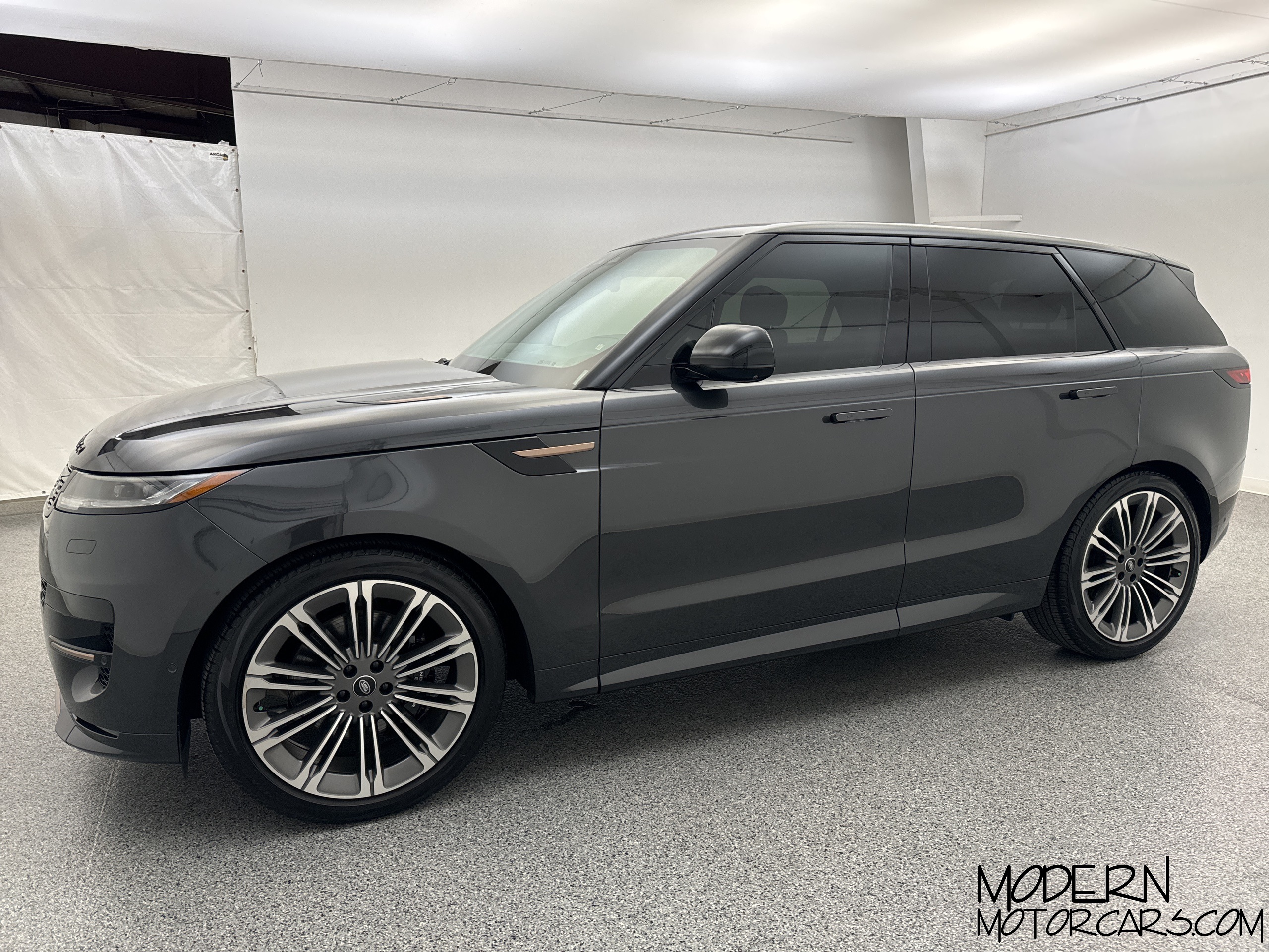 2024 Land Rover Range Rover Sport Dynamic 2