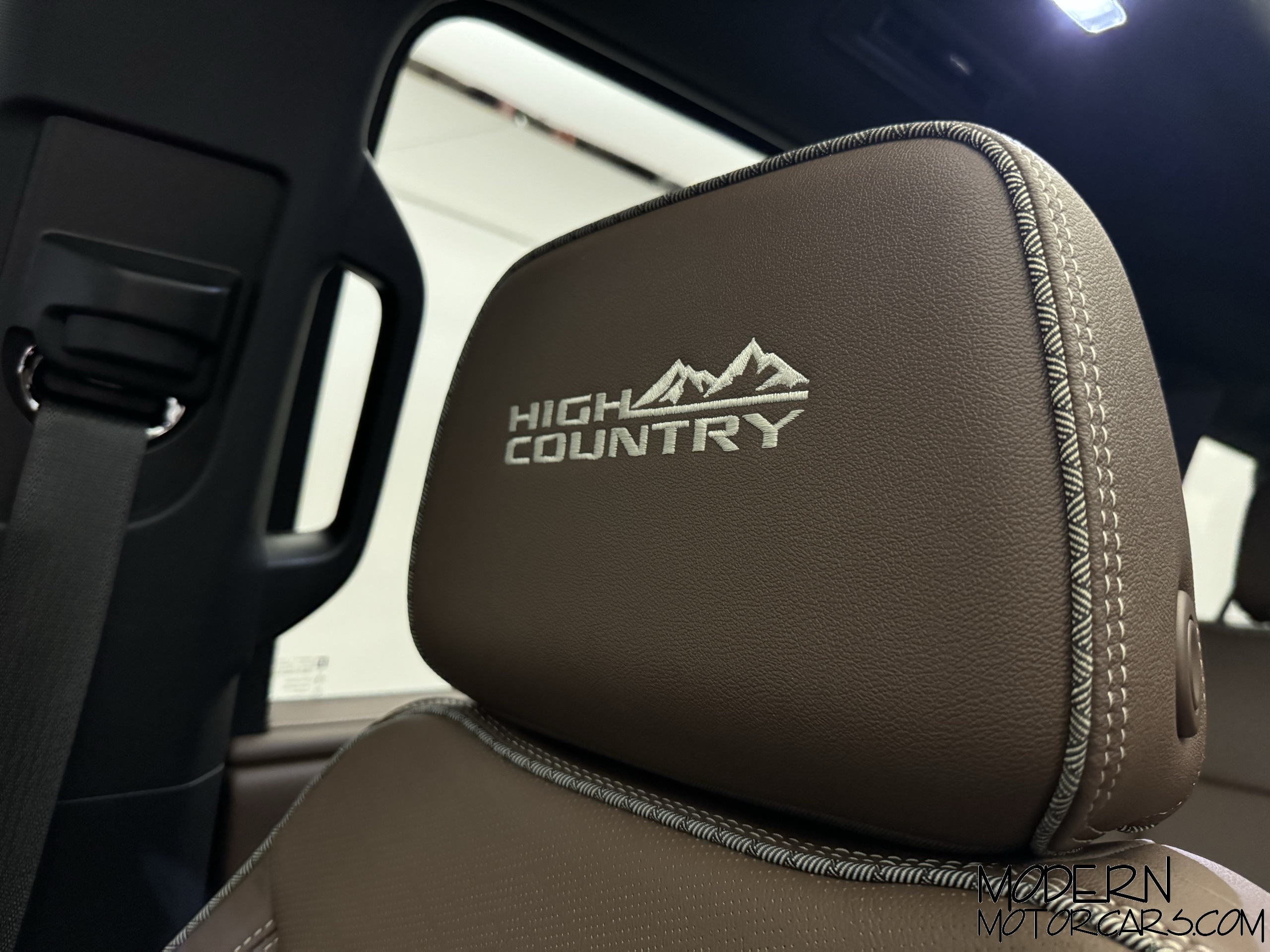 2024 Chevrolet Suburban High Country 25