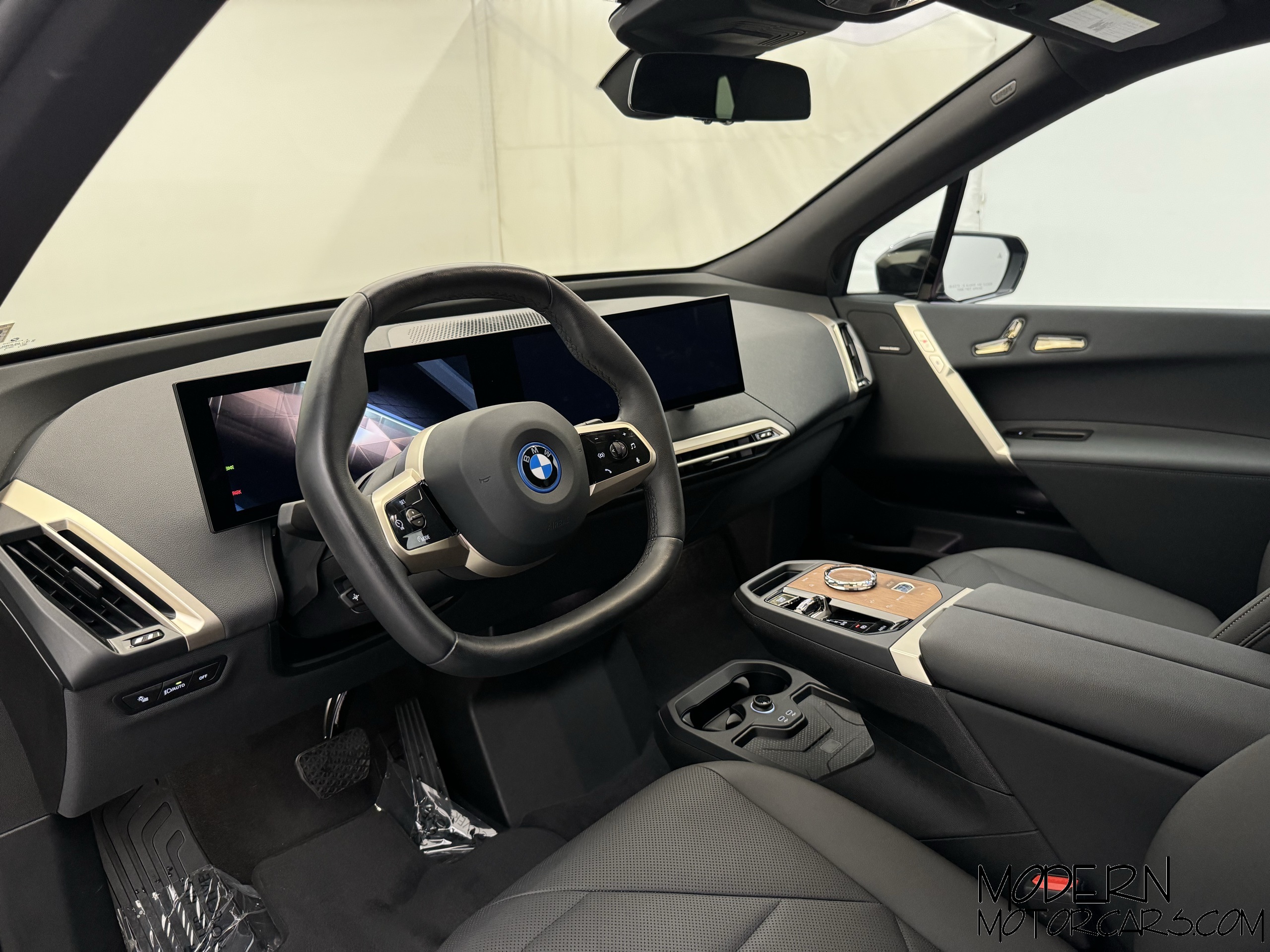 2024 BMW iX xDrive50 9