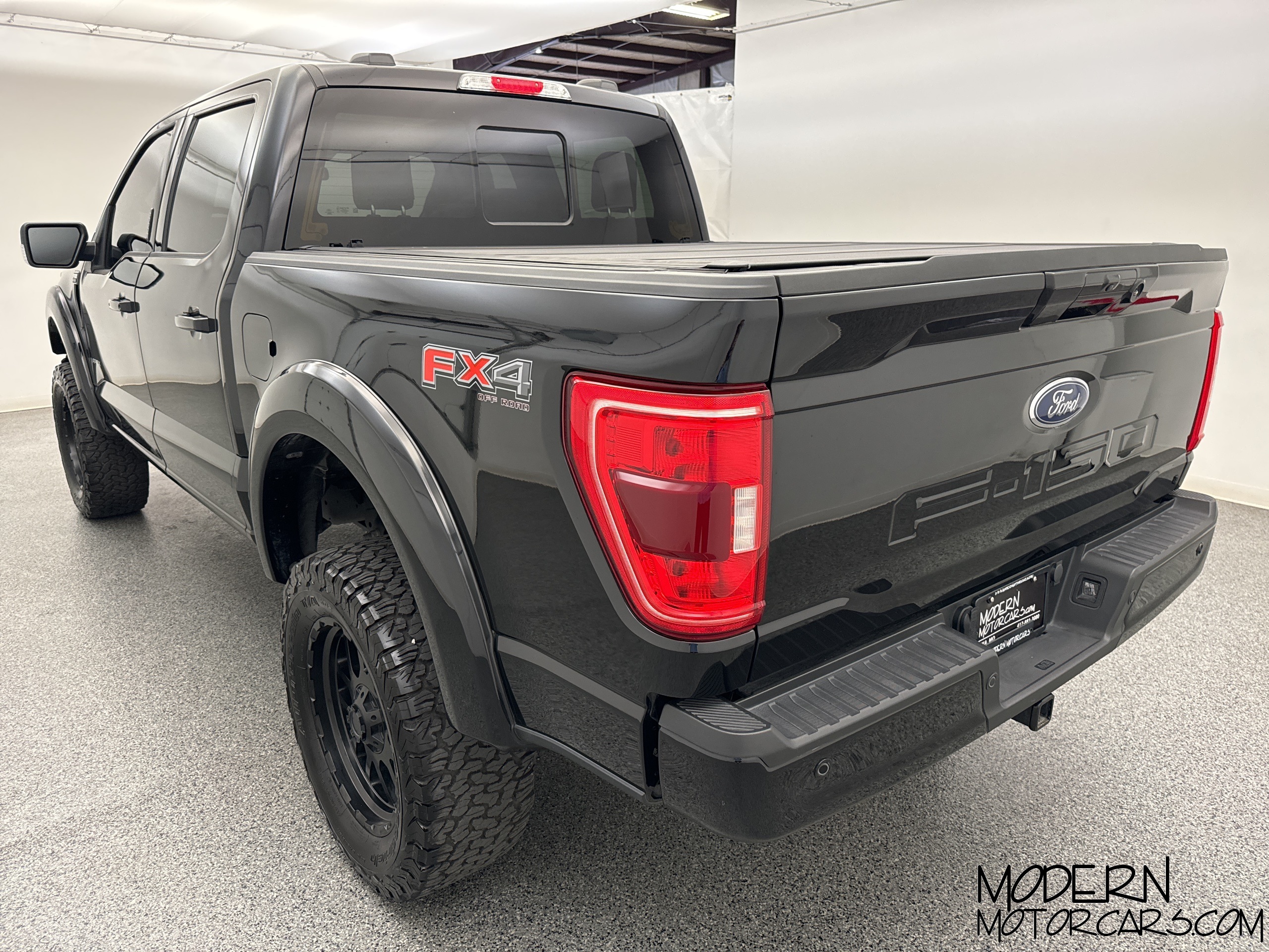 2023 Ford F-150 XLT 3