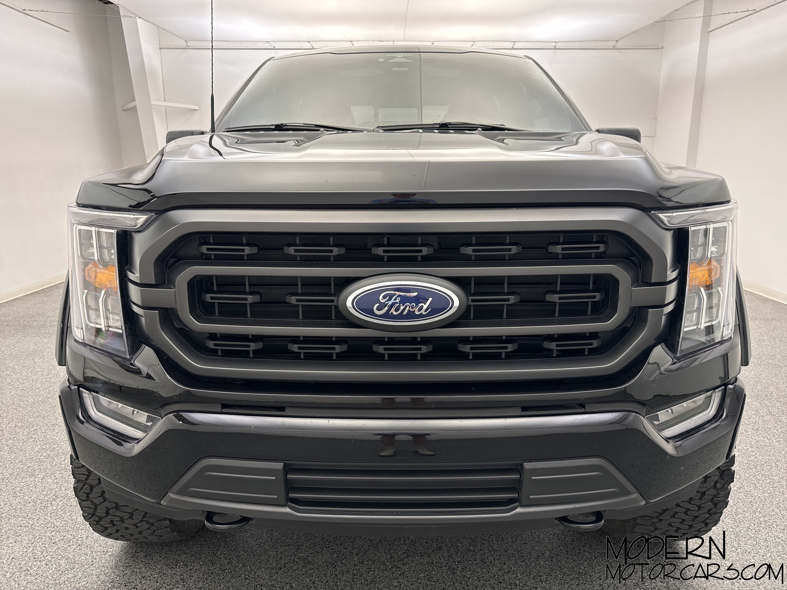 2023 Ford F-150 XLT 8