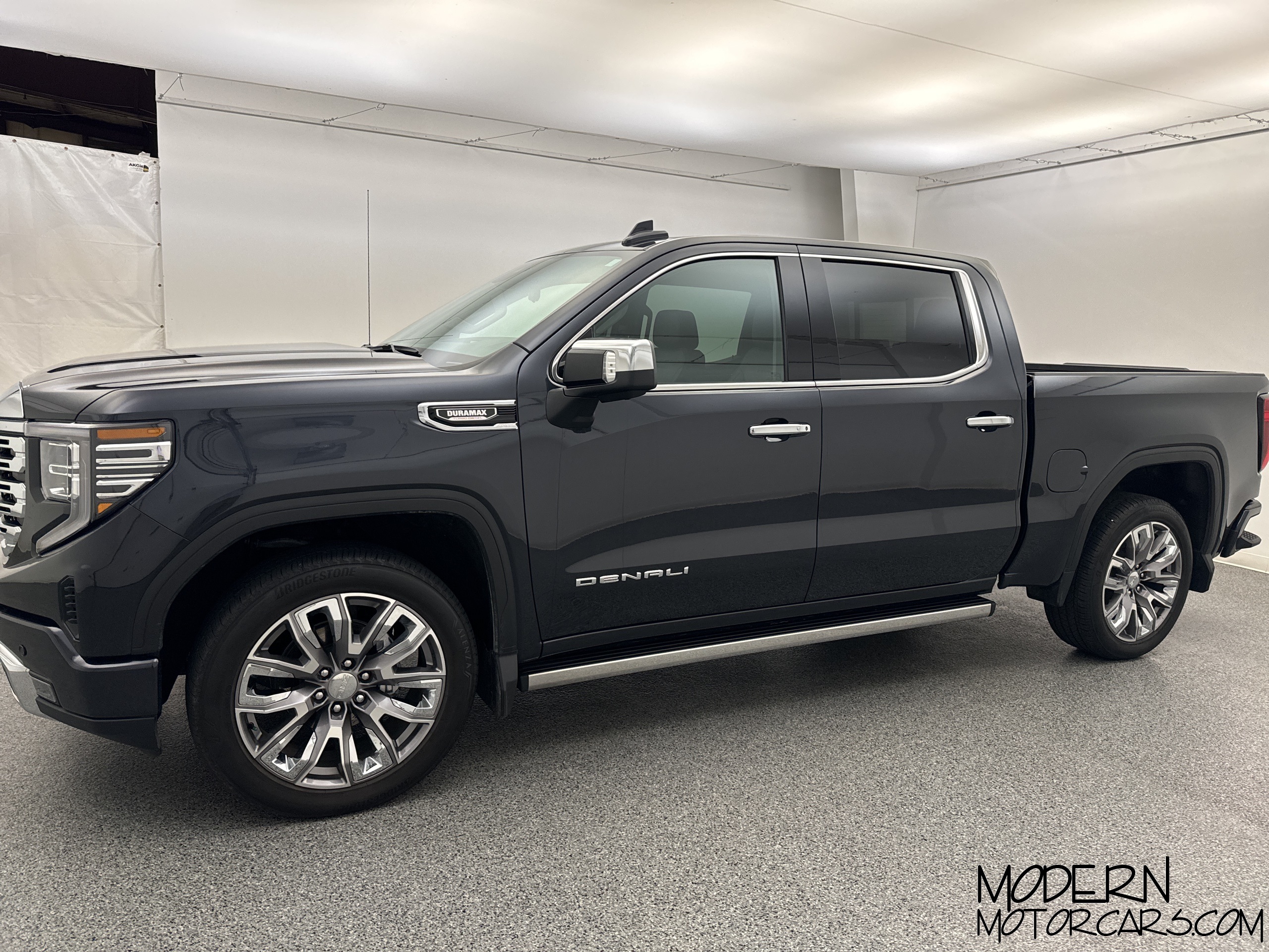 2023 GMC Sierra 1500 Denali 2