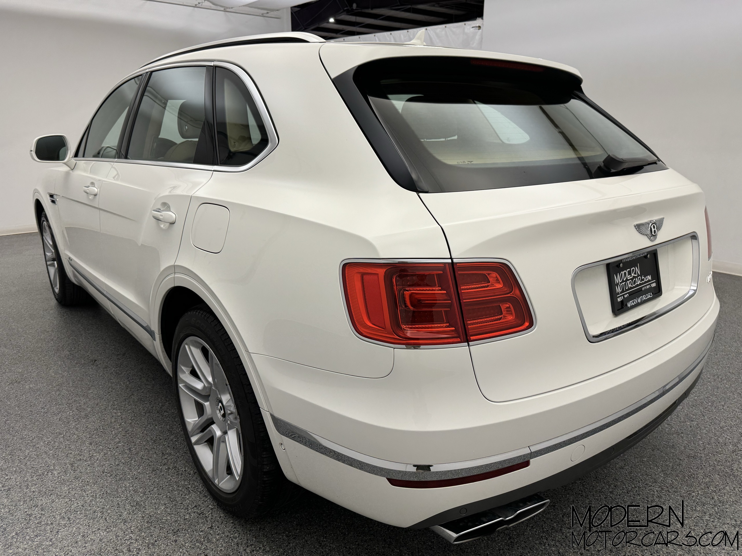 2020 Bentley Bentayga Hybrid Base 3