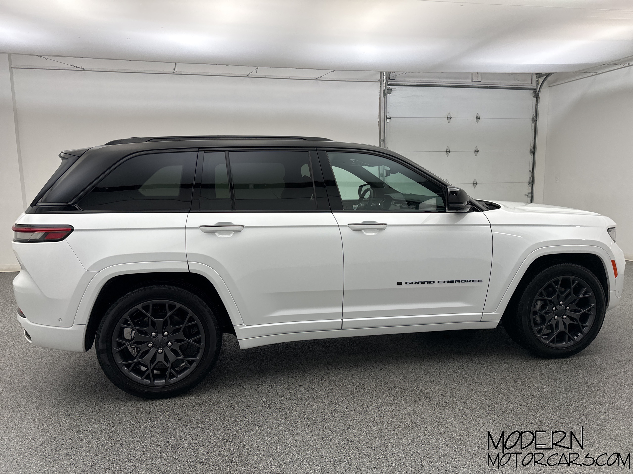 2023 Jeep Grand Cherokee Summit 4xe 6