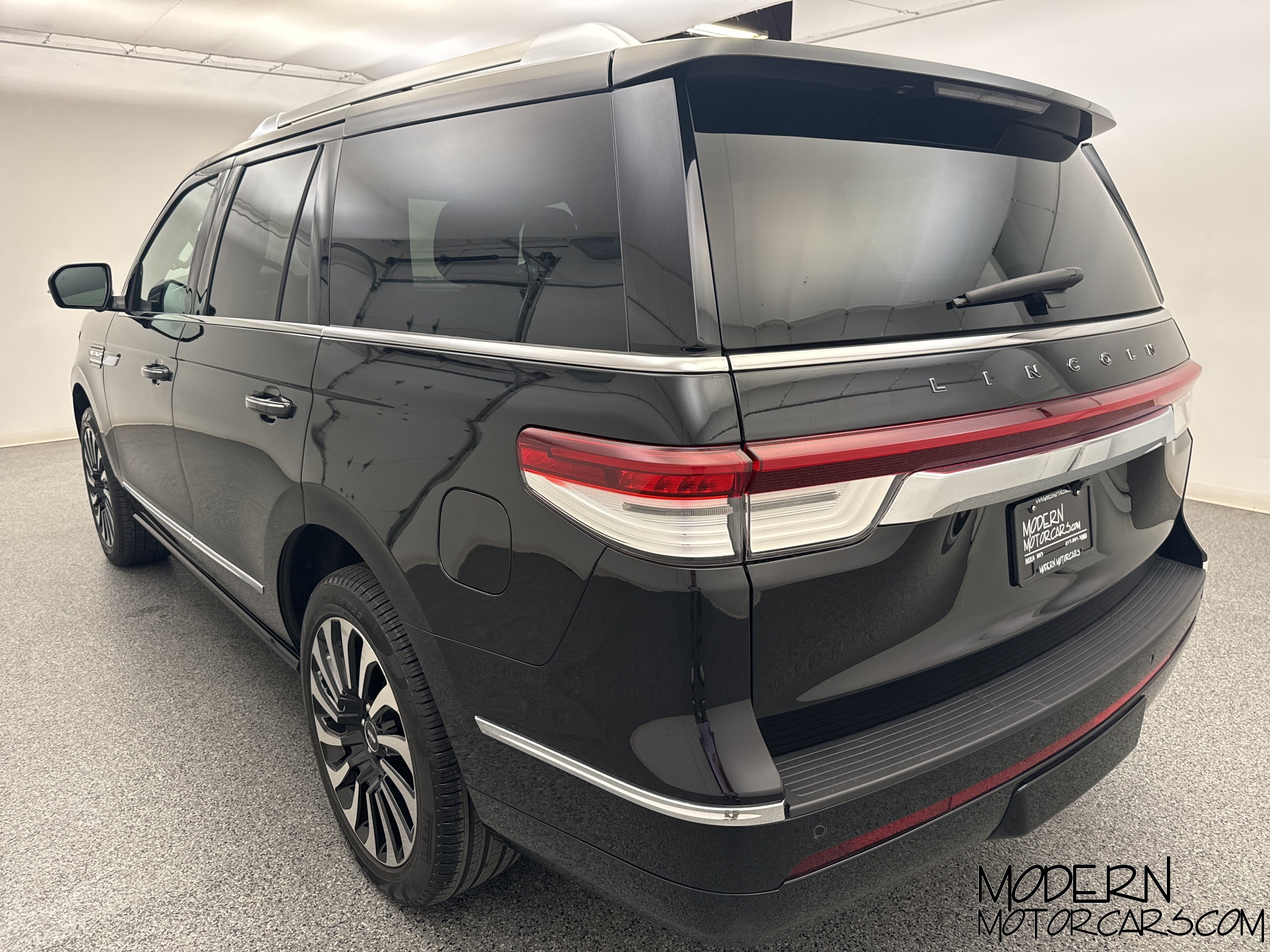 2022 Lincoln Navigator Black Label 3