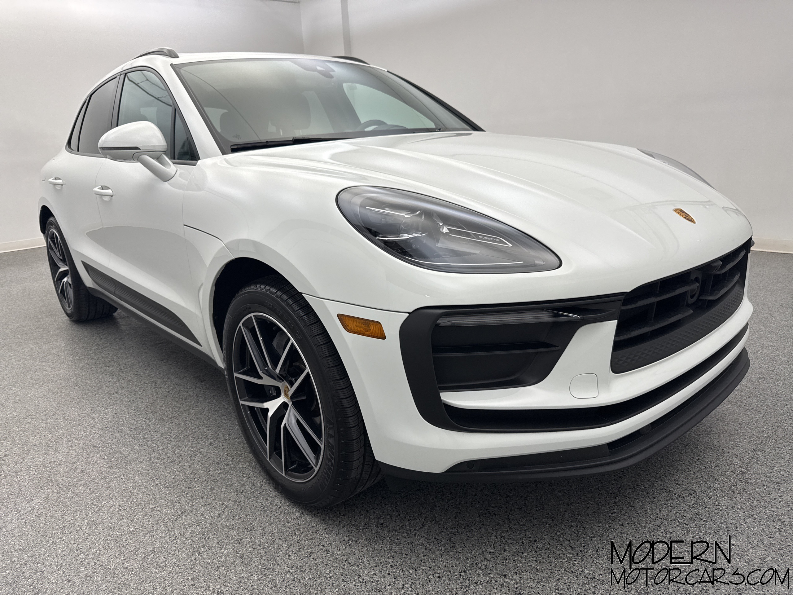 2024 Porsche Macan Base 7