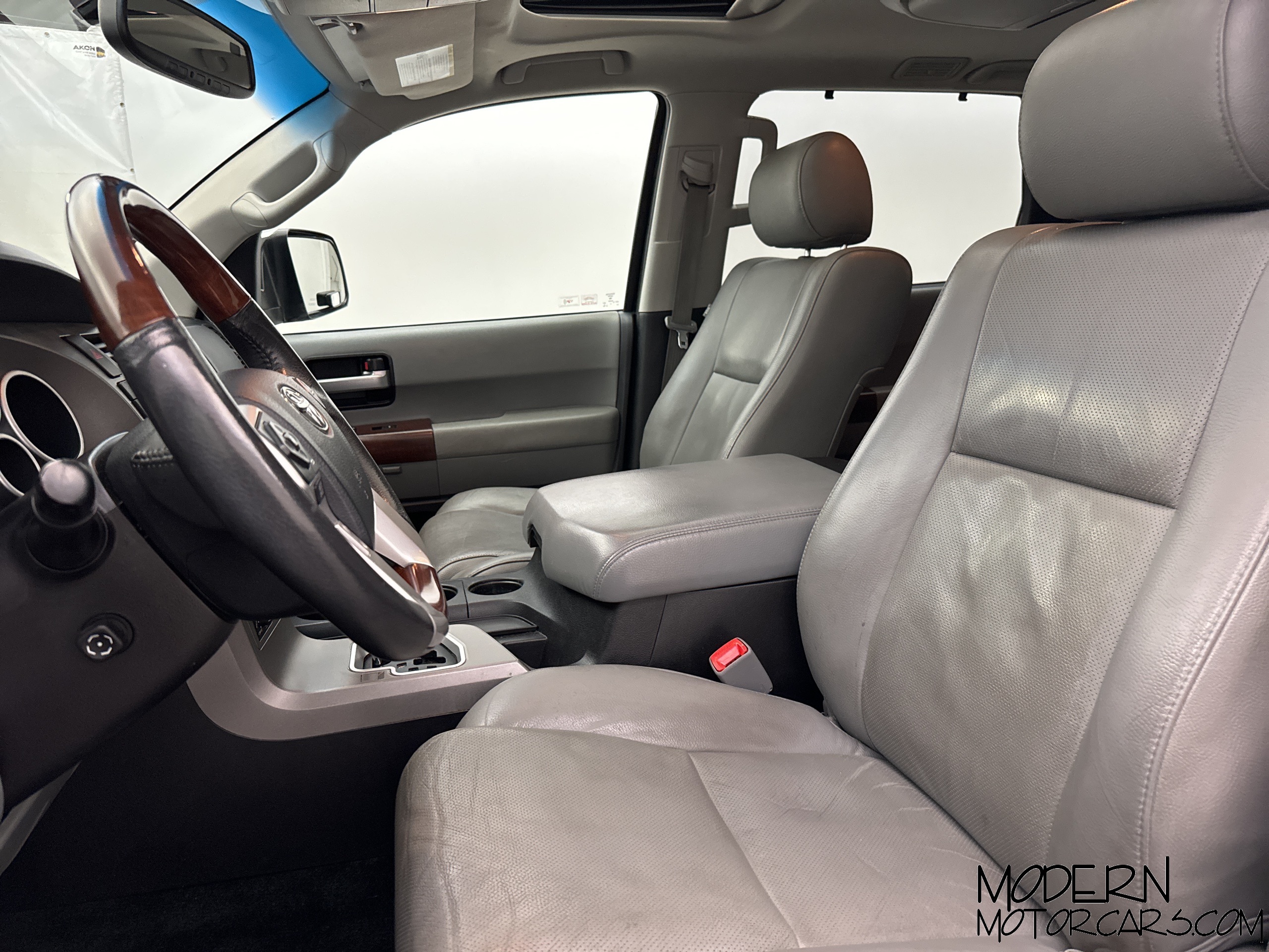 2017 Toyota Sequoia Platinum 10