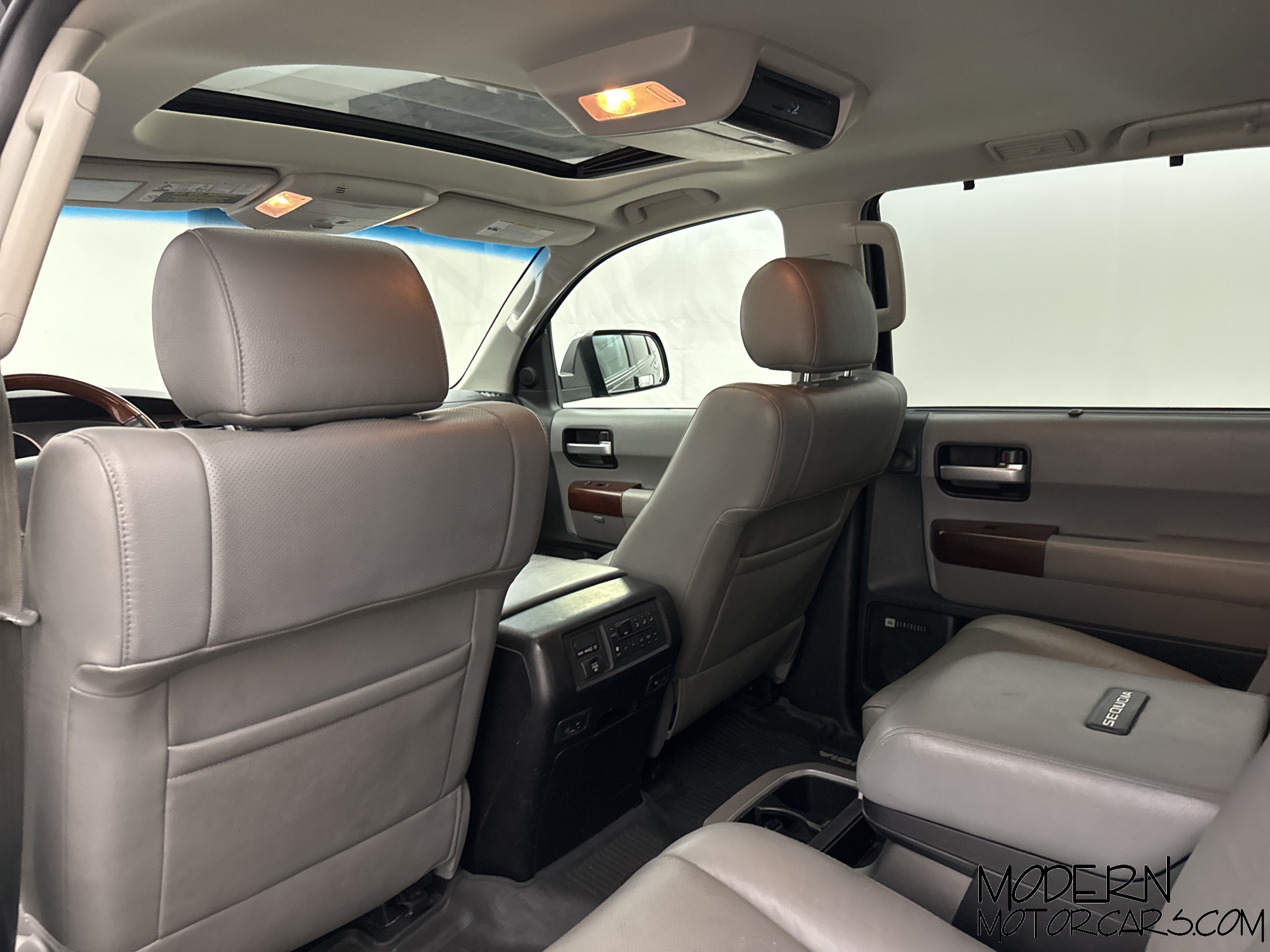 2017 Toyota Sequoia Platinum 12