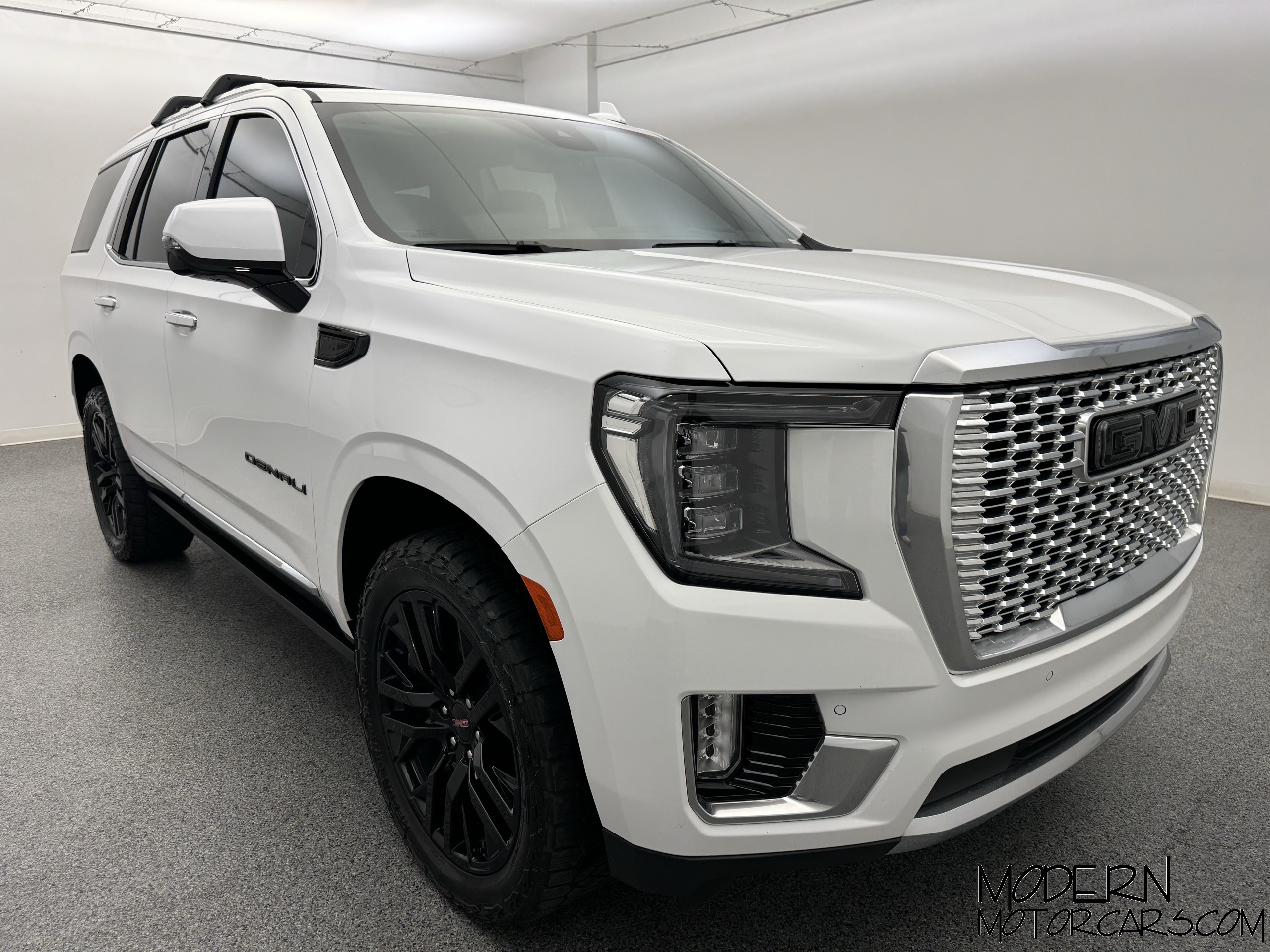 2023 GMC Yukon Denali 7