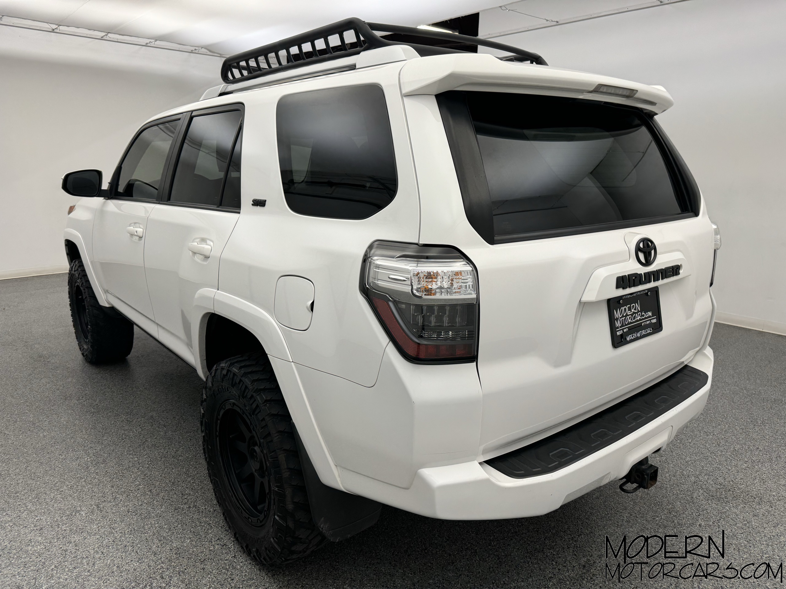 2018 Toyota 4Runner SR5 3