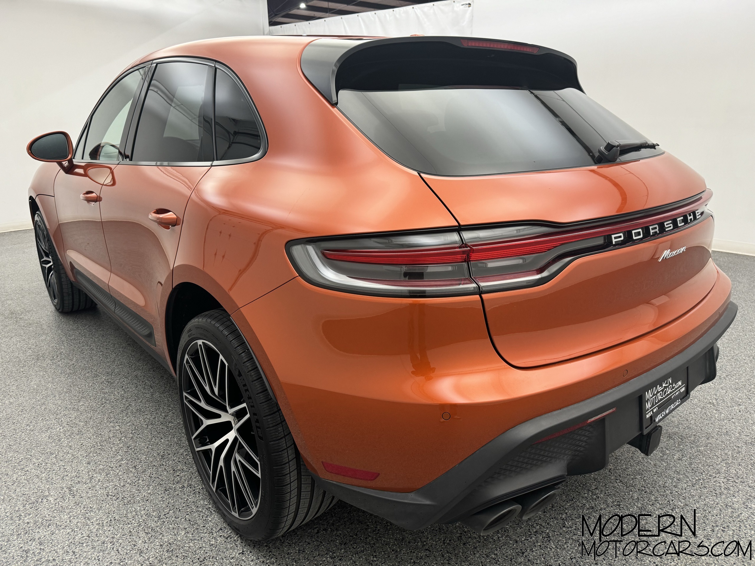 2023 Porsche Macan Base 3