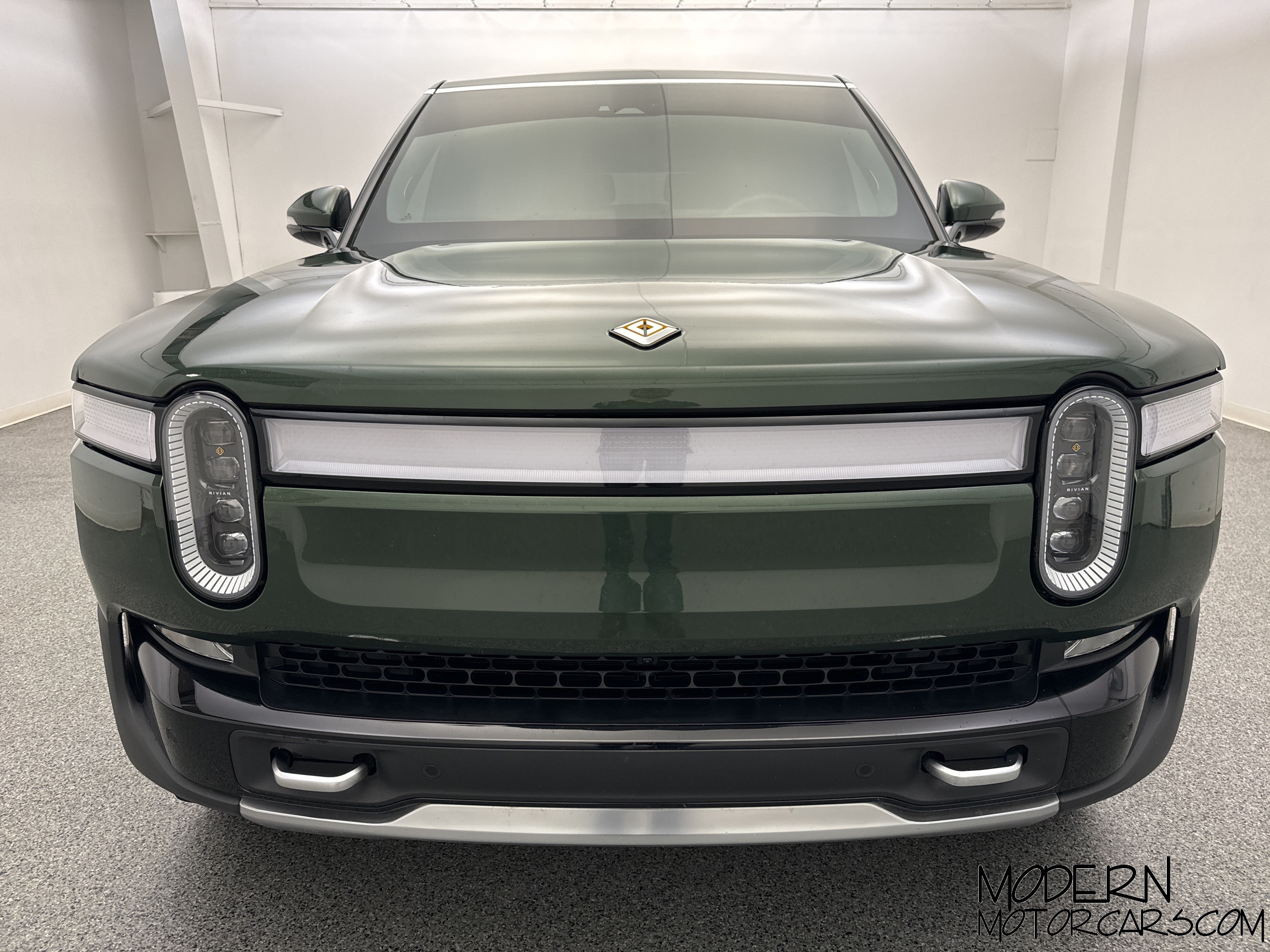 2024 Rivian R1S Adventure 8