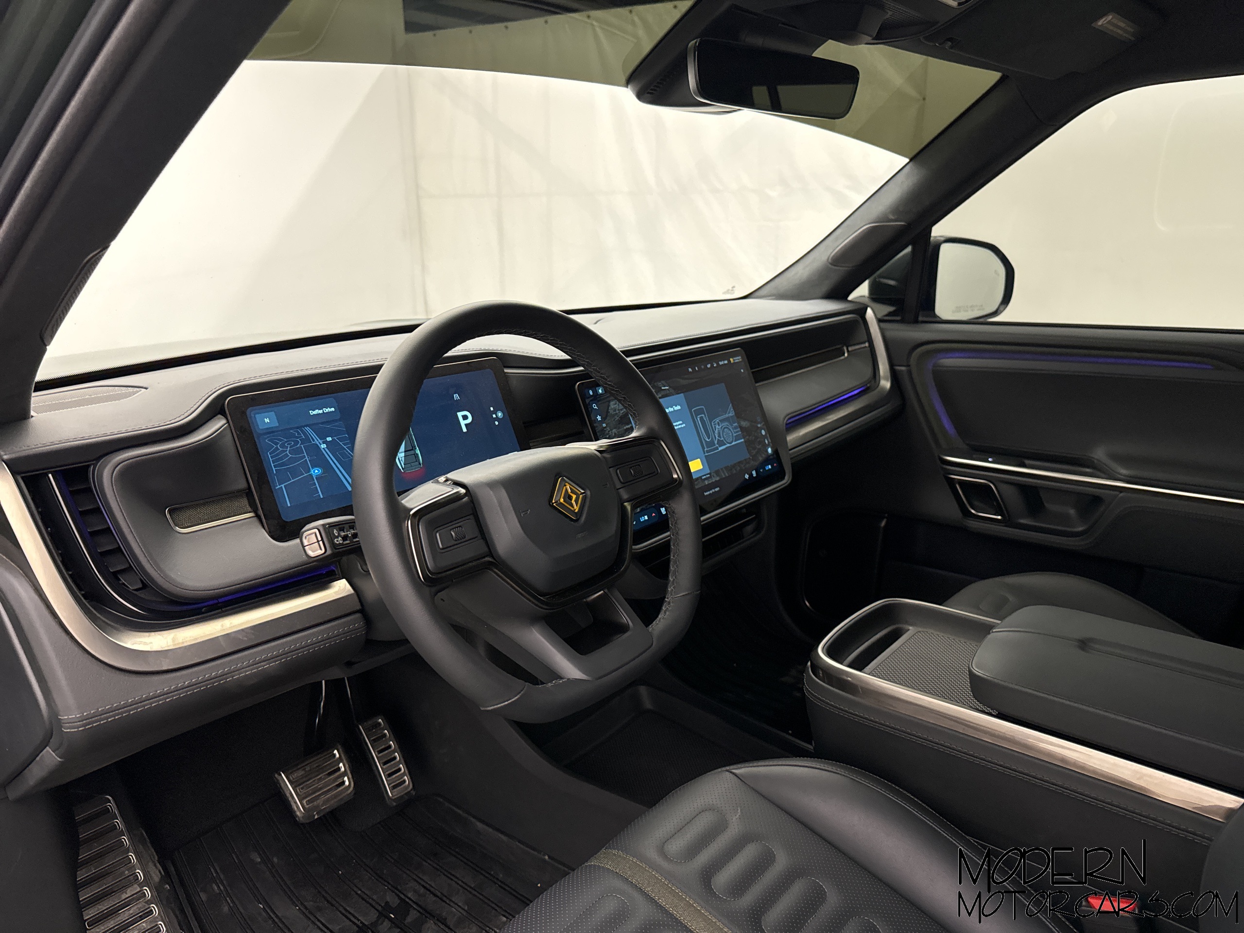 2024 Rivian R1S Adventure 9