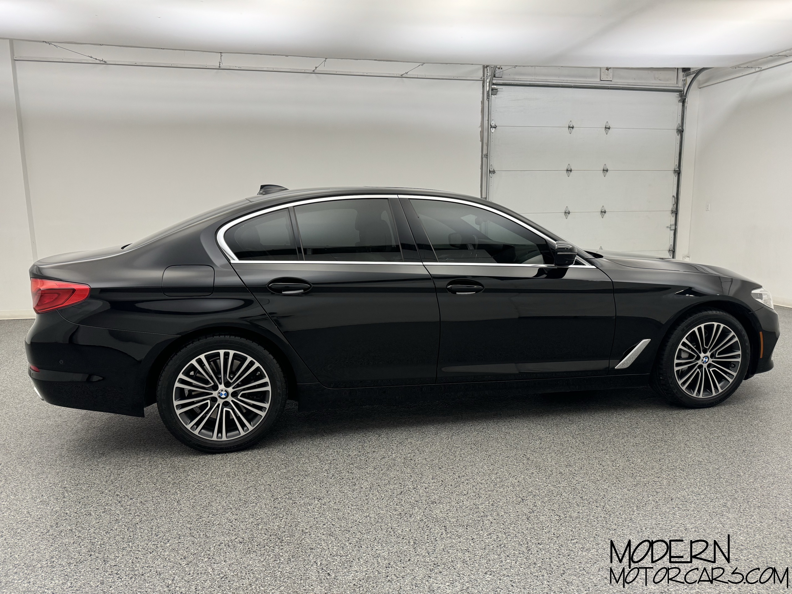 2020 BMW 5 Series 540i 6