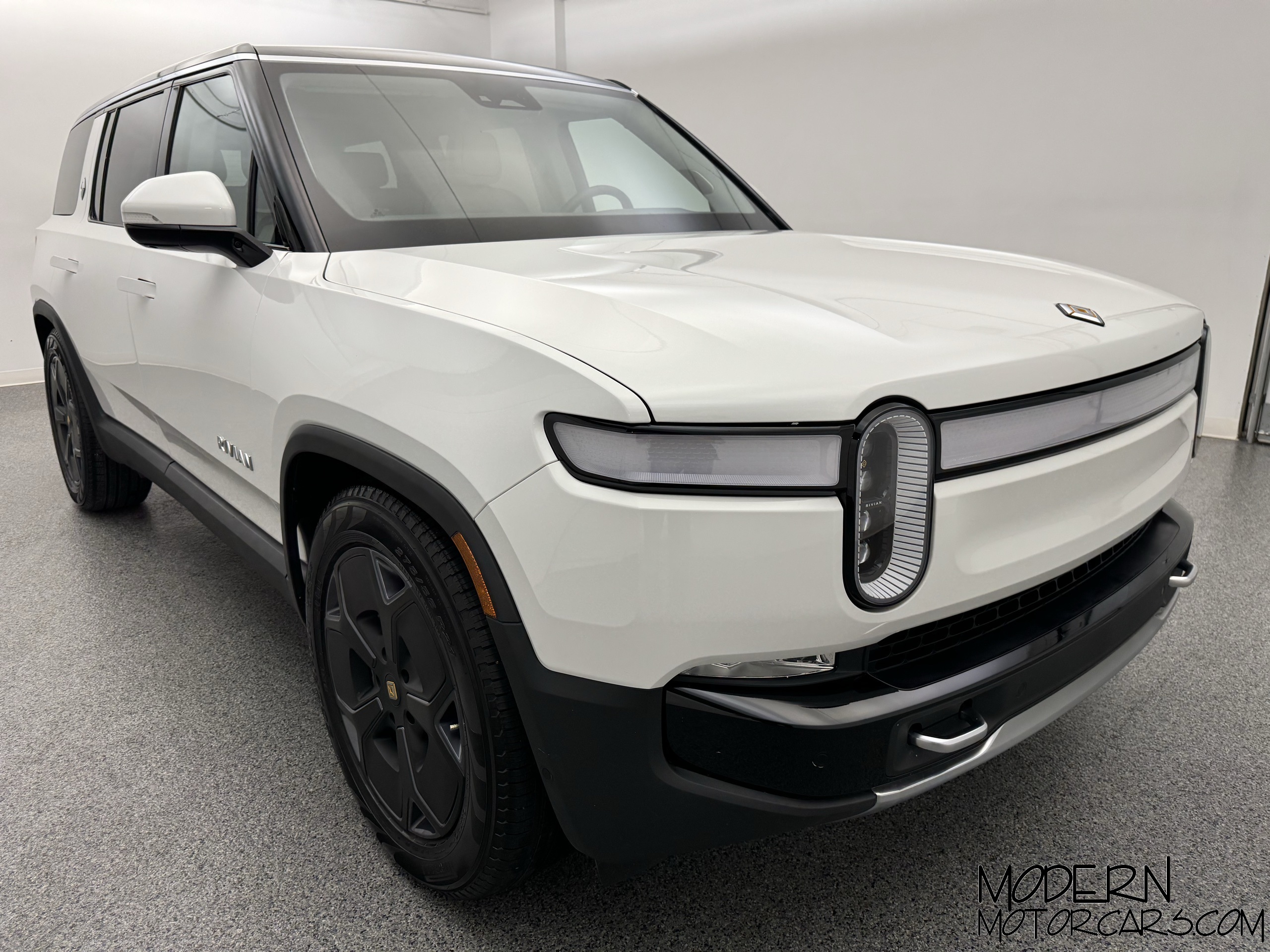 2023 Rivian R1S Adventure 7