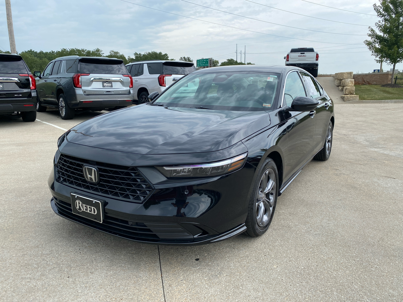 2023 Honda Accord Hybrid EX-L 2