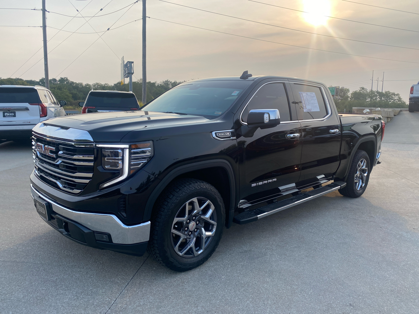 2022 GMC Sierra 1500 SLT 4WD Crew Cab 147 1