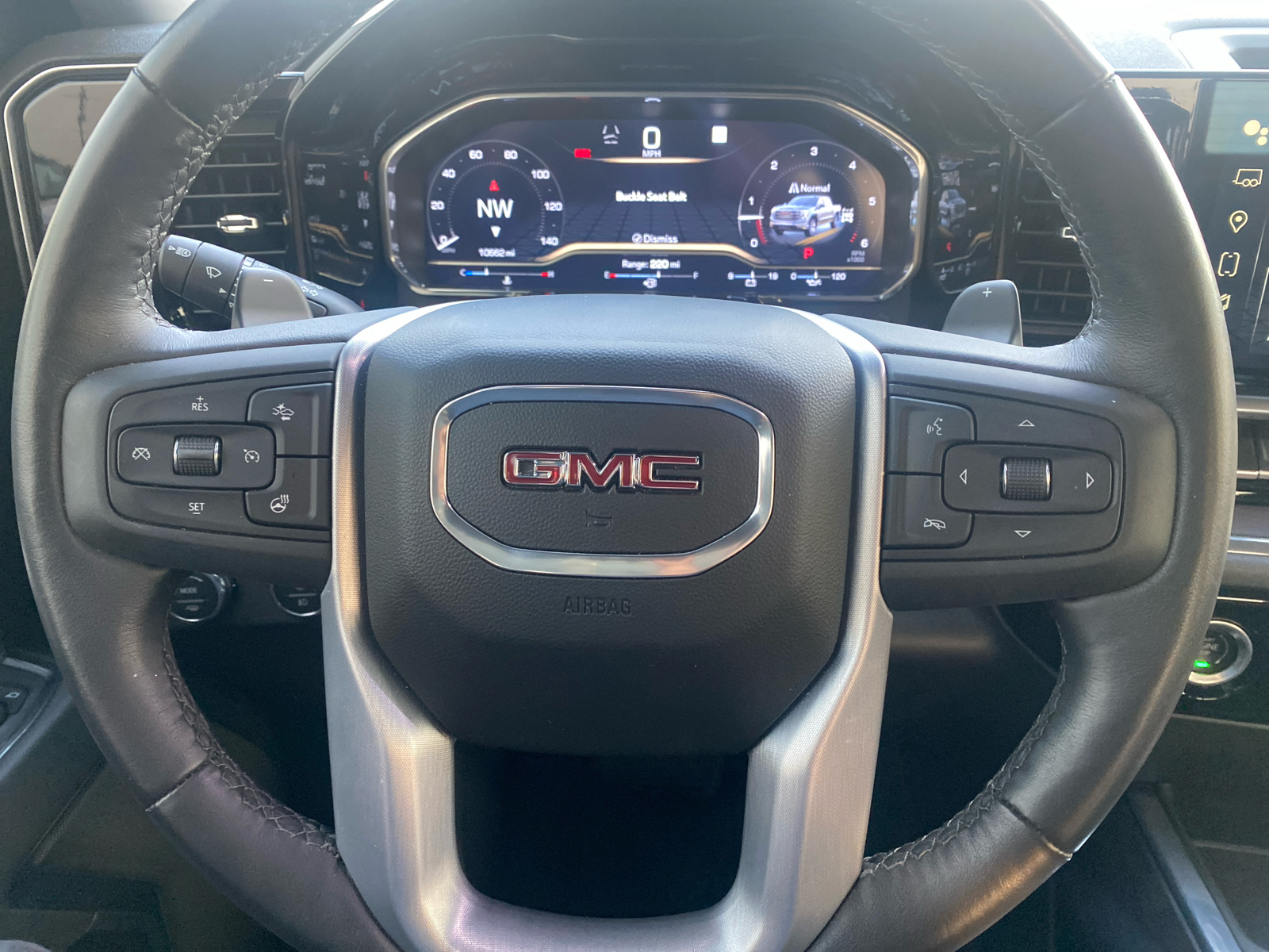 2022 GMC Sierra 1500 SLT 4WD Crew Cab 147 17