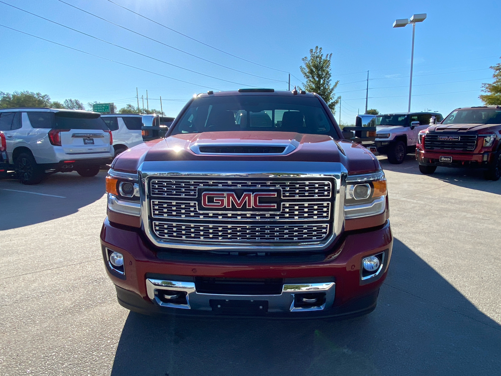 2018 GMC Sierra 2500HD Denali 4WD Crew Cab 153.7 3