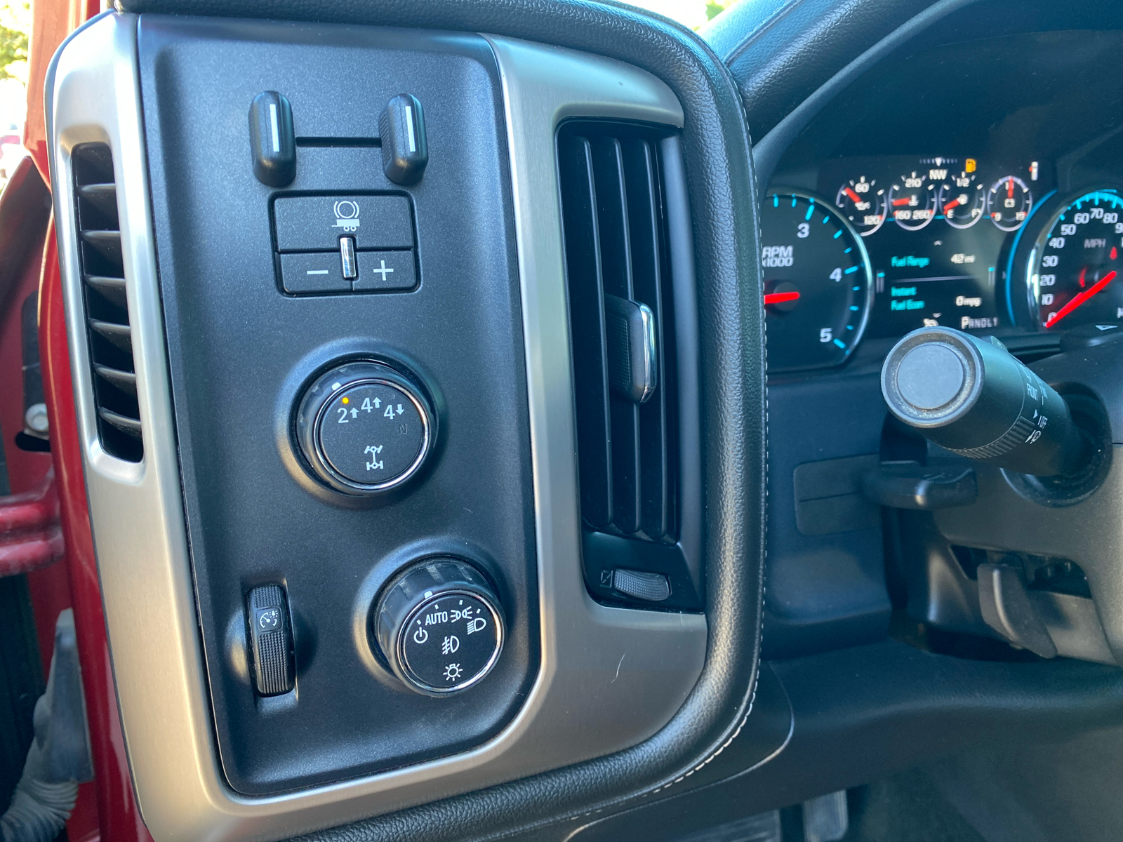 2018 GMC Sierra 2500HD Denali 4WD Crew Cab 153.7 16