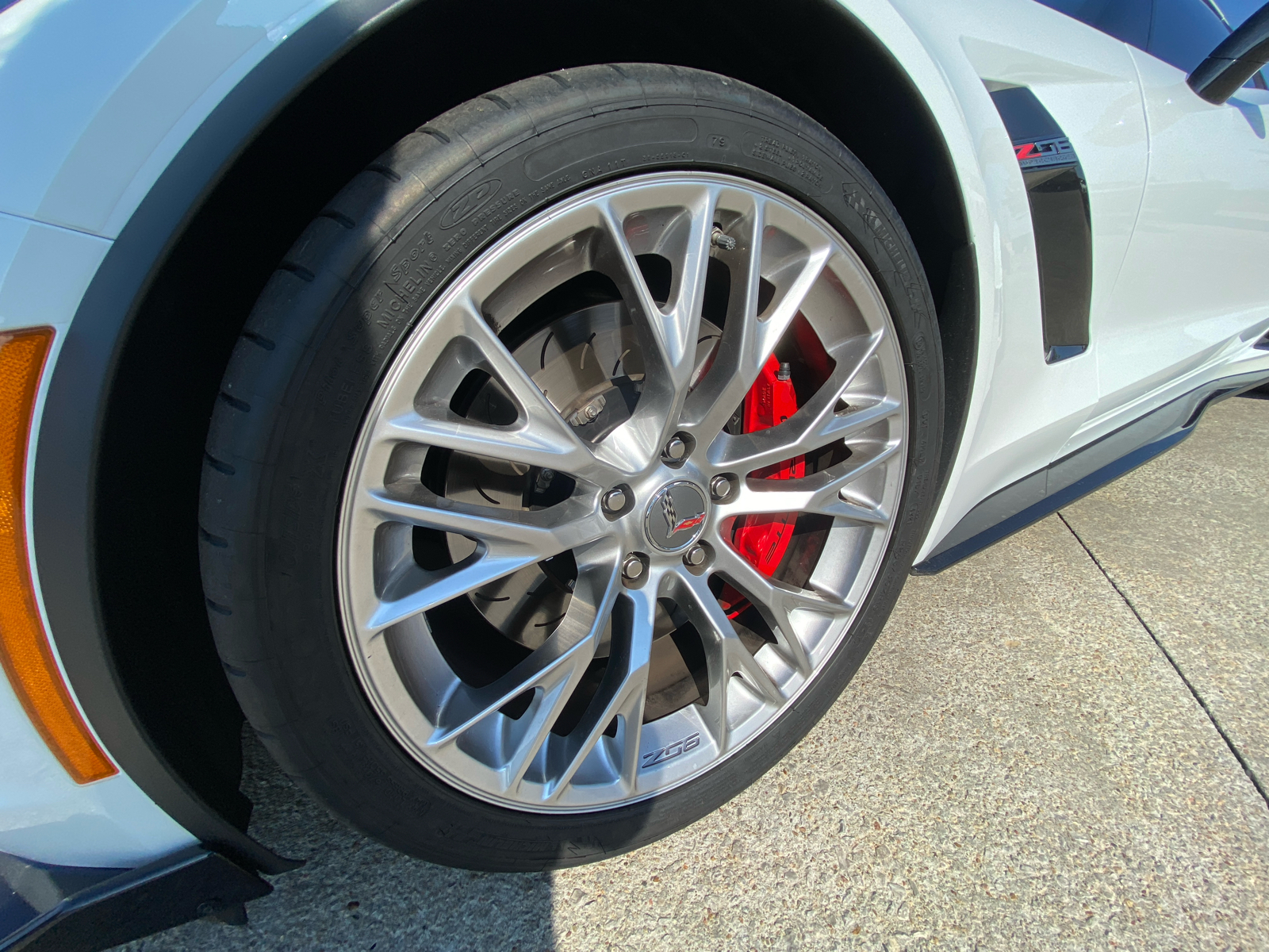 2015 Chevrolet Corvette Z06 2LZ 39