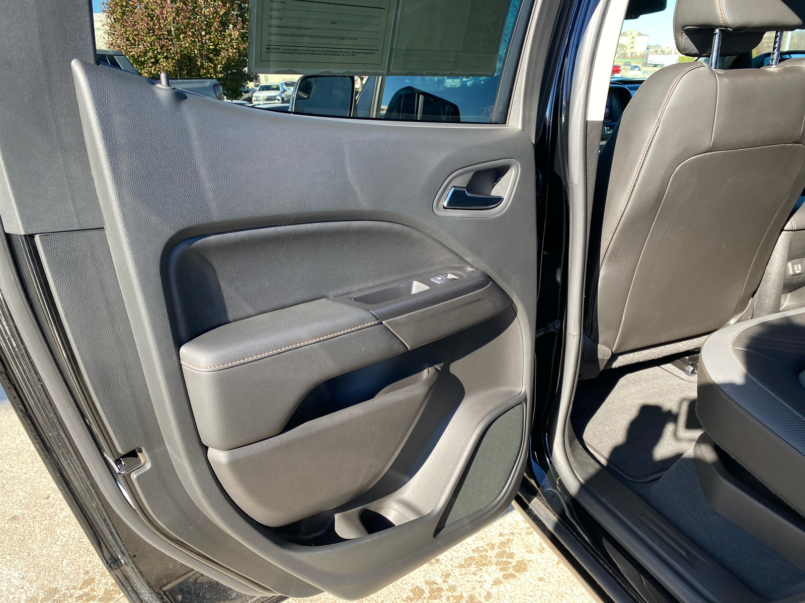 2021 GMC Canyon 4WD AT4 w/Cloth Crew Cab 128 26