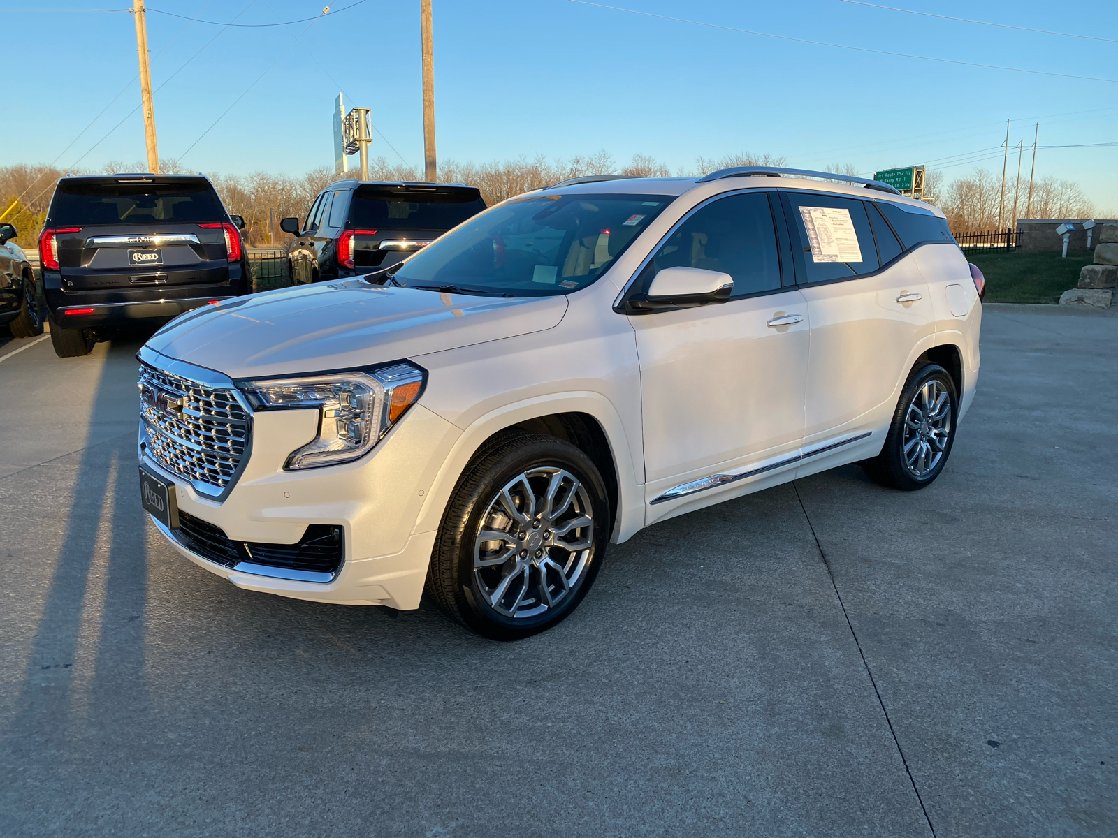 2023 GMC Terrain Denali 1