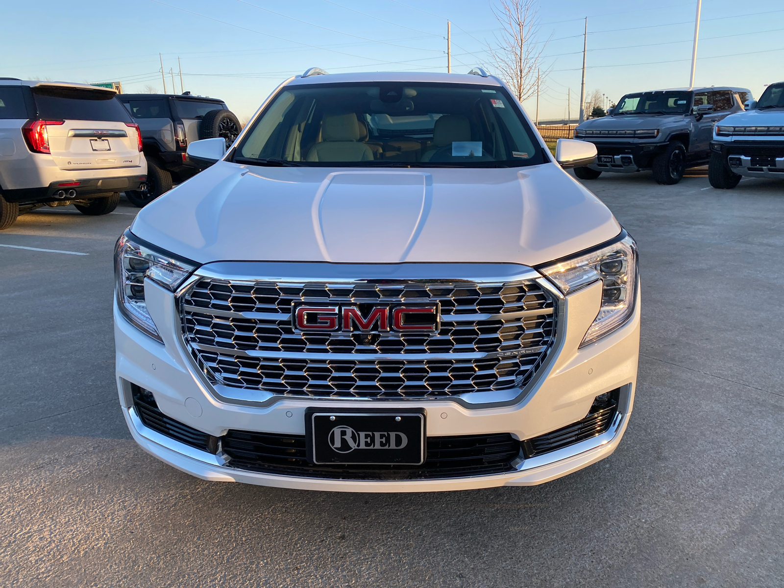 2023 GMC Terrain Denali 3