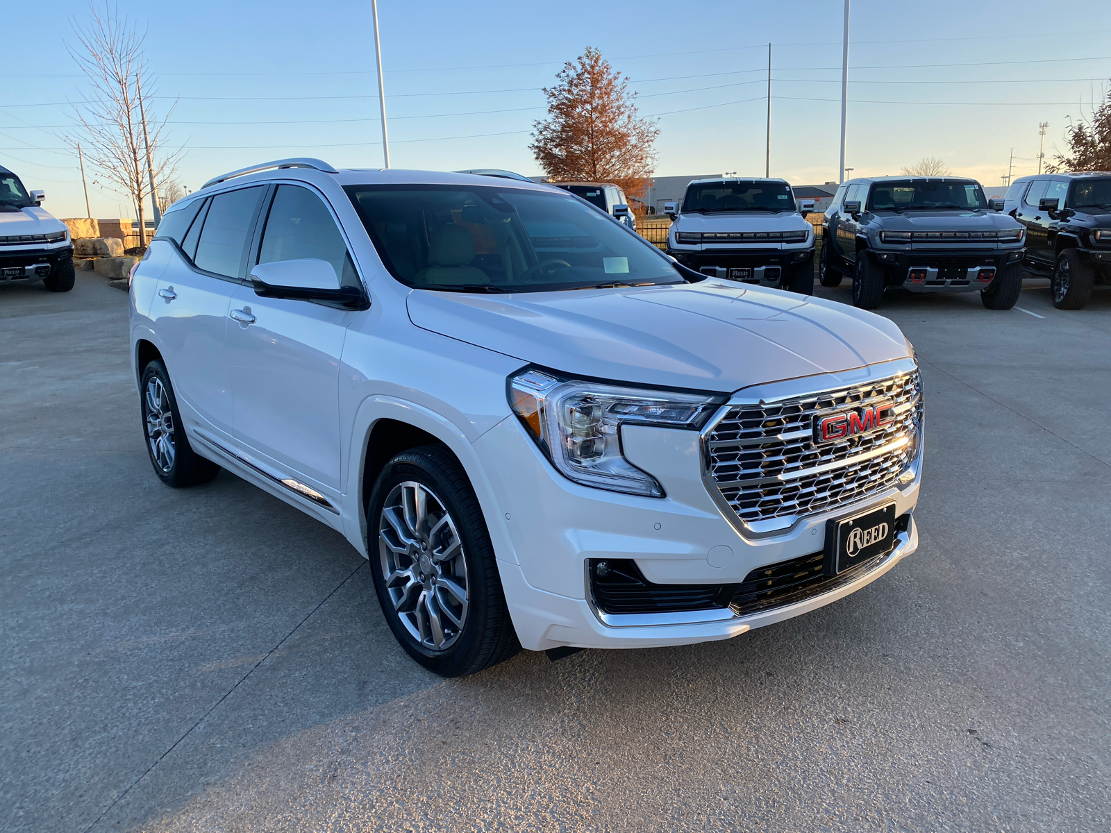 2023 GMC Terrain Denali 4