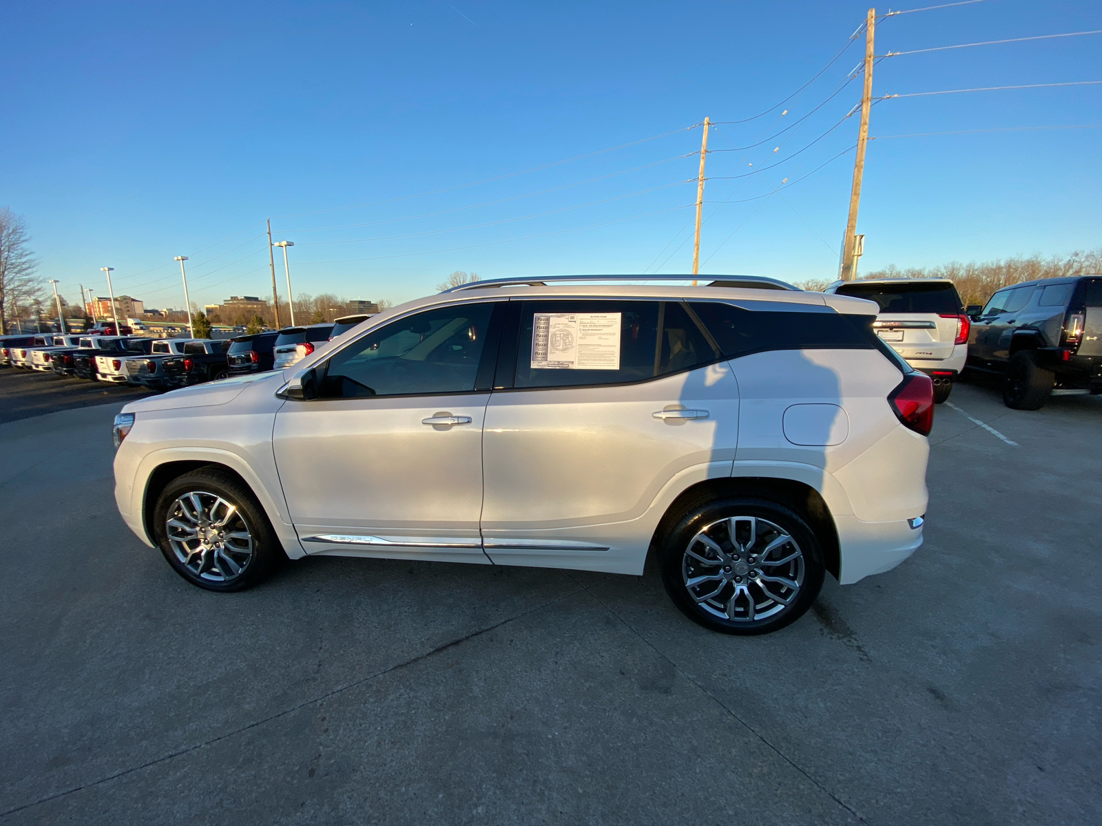 2023 GMC Terrain Denali 9