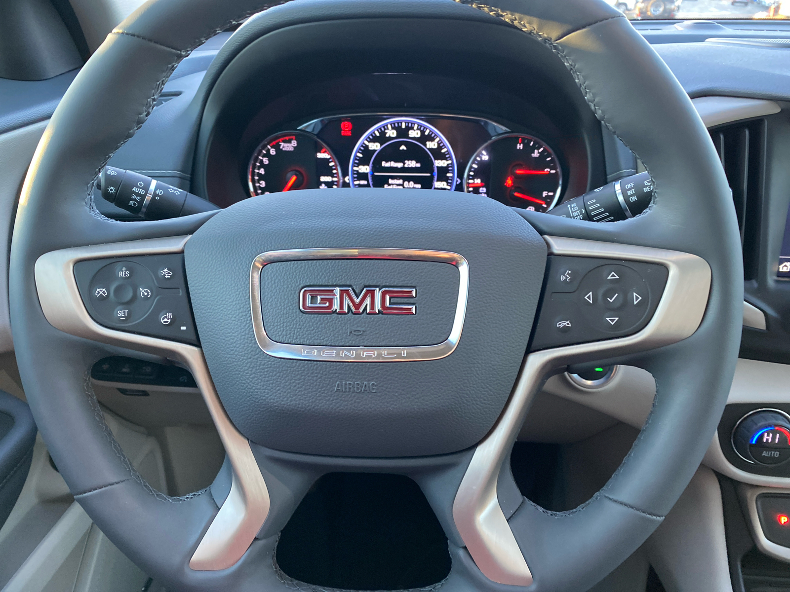 2023 GMC Terrain Denali 17