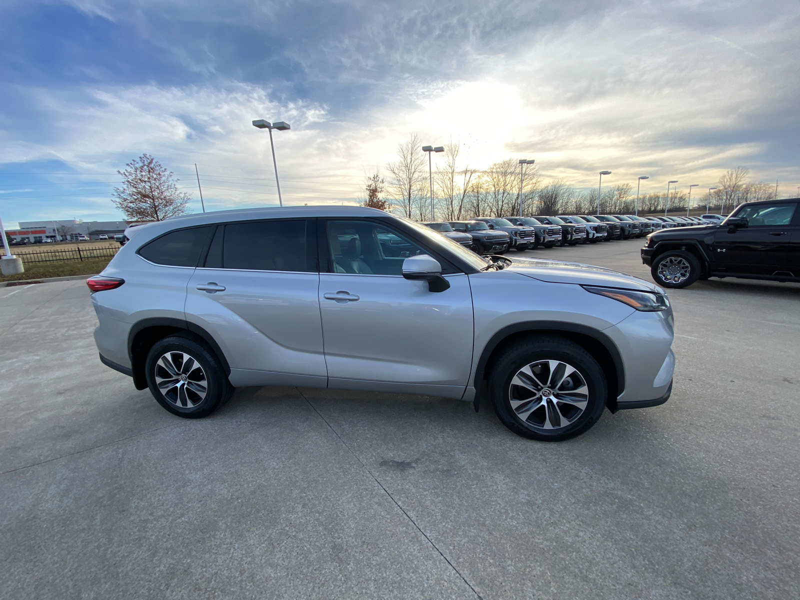 2022 Toyota Highlander XLE 5