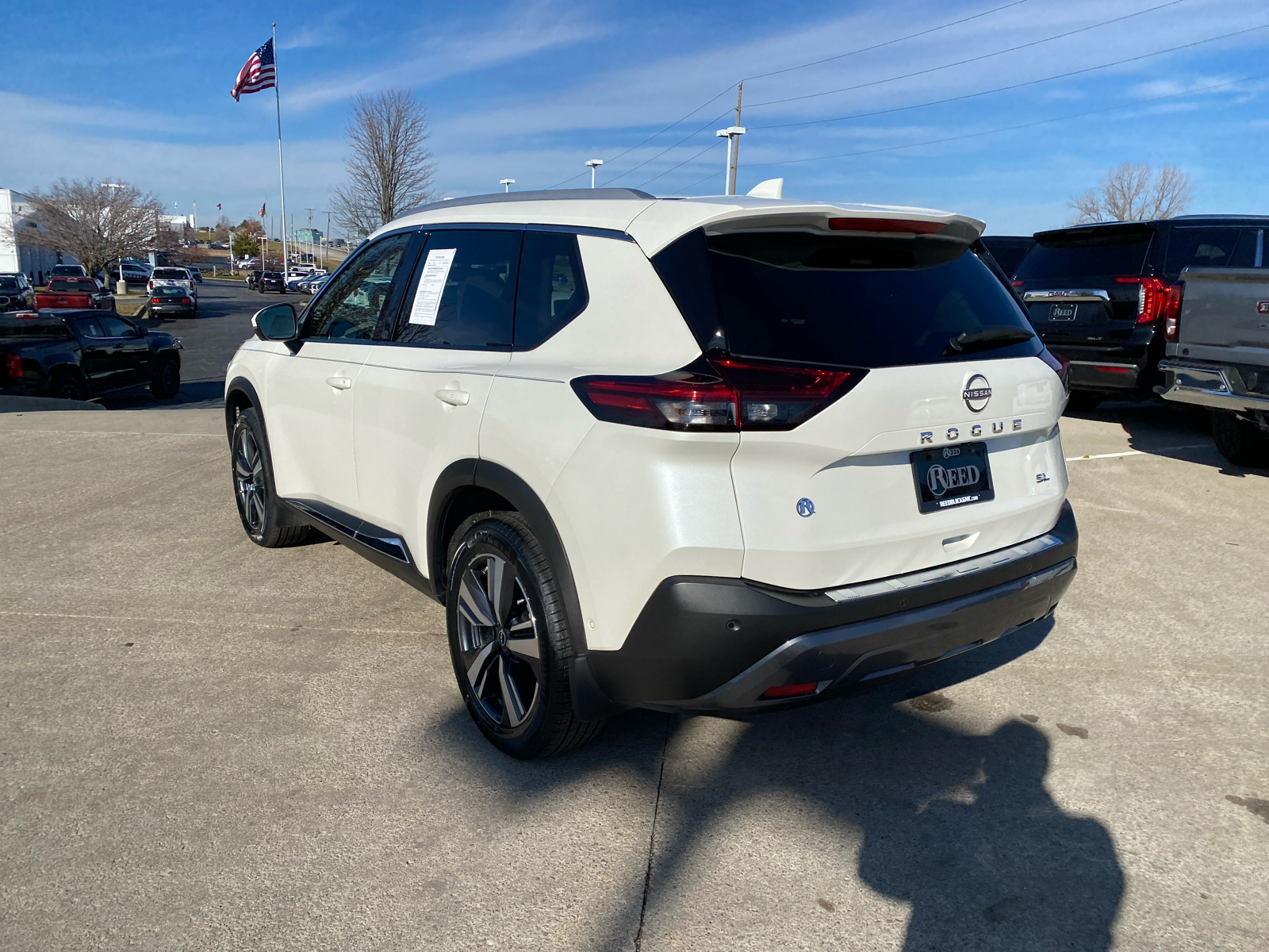 2023 Nissan Rogue SL 8