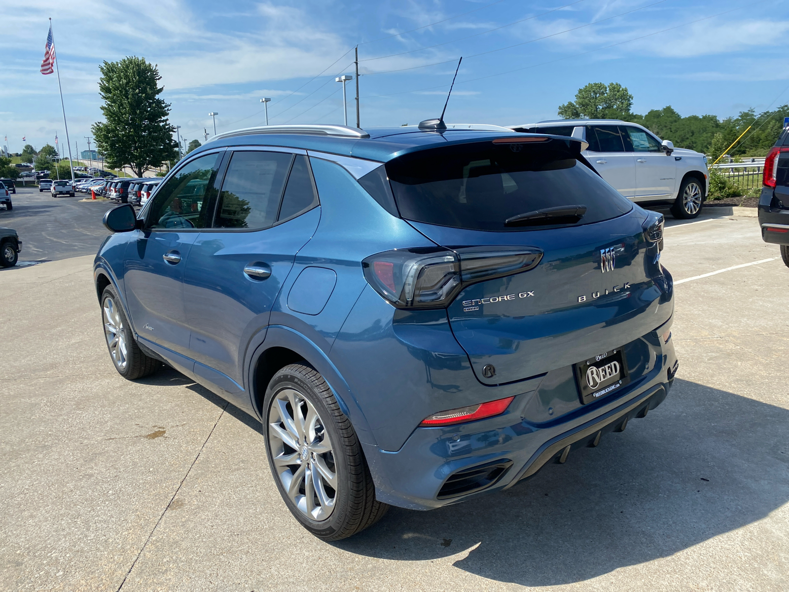 2024 Buick Encore GX Avenir 8