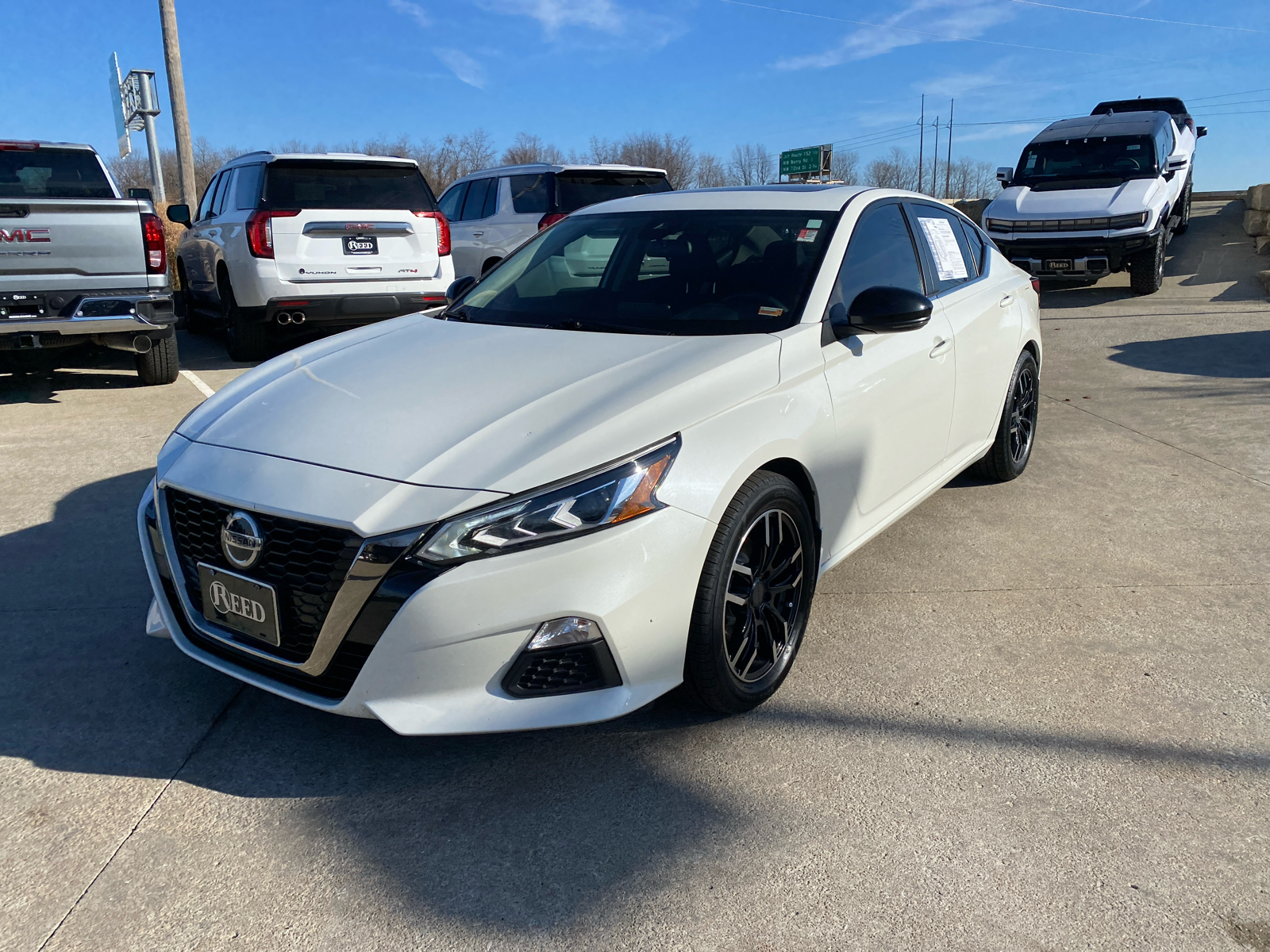 2021 Nissan Altima 2.5 SR 2