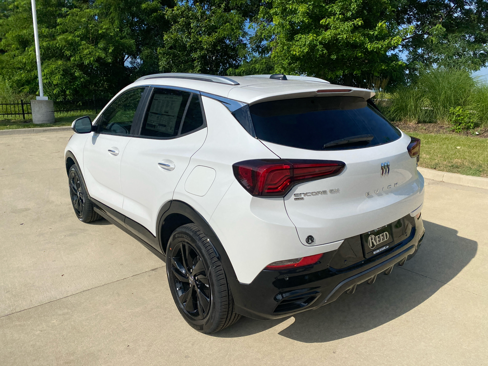 2024 Buick Encore GX Sport Touring 8