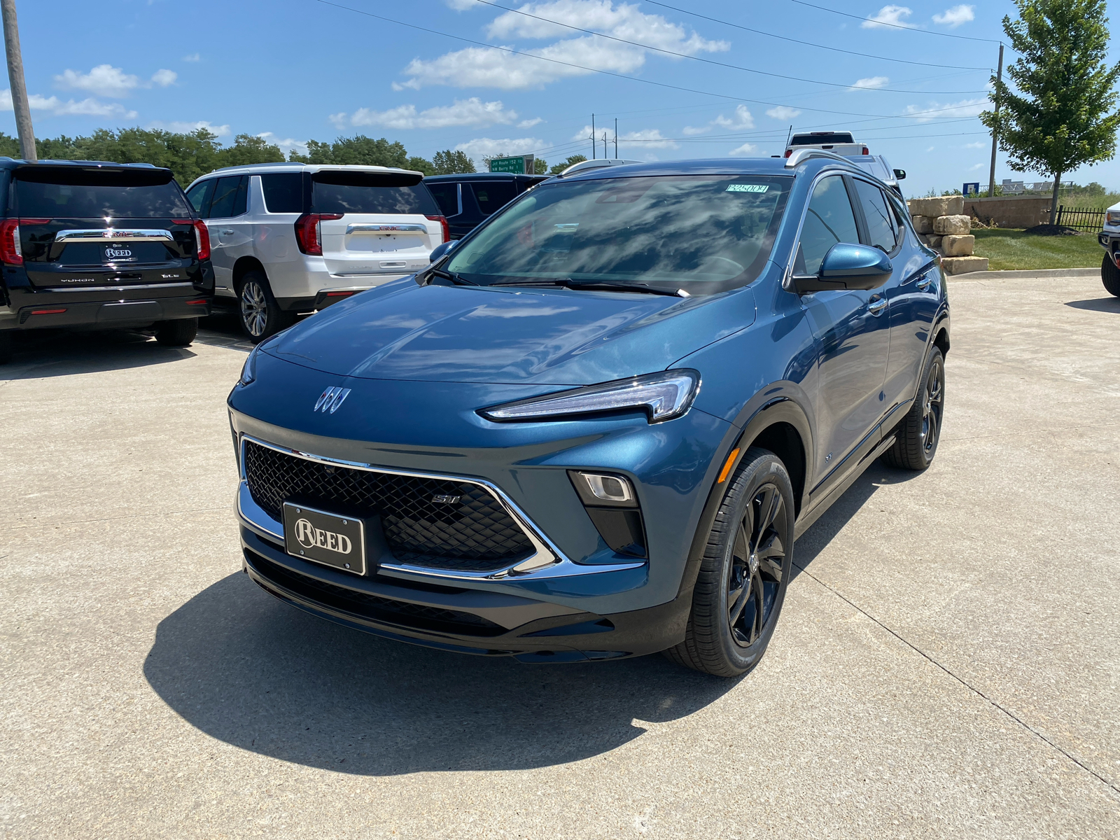 2025 Buick Encore GX Sport Touring 2